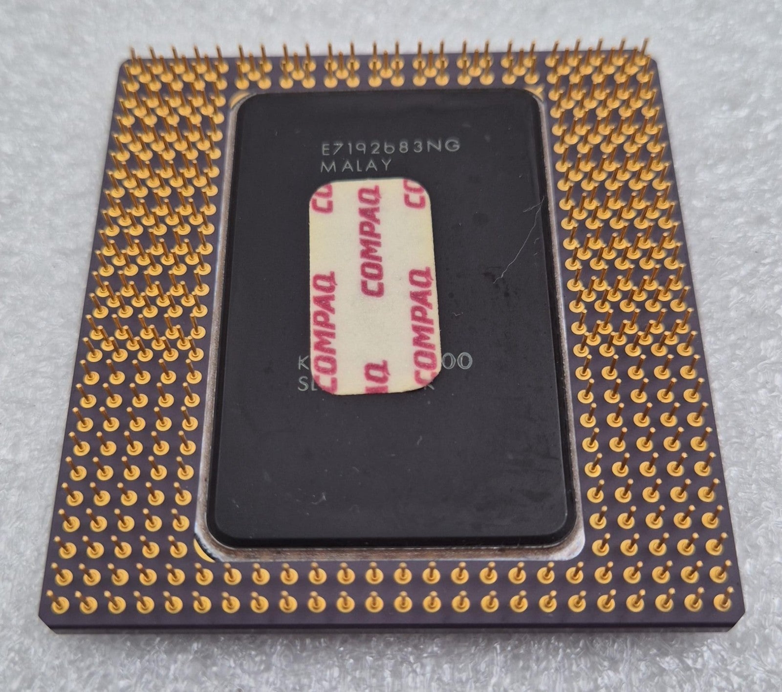 Intel PENTIUM PRO KB80521EX200 SL22V 256K CPU GOLD CERAMIC