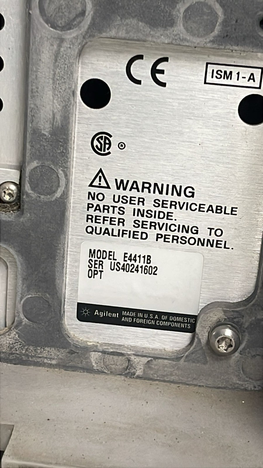 Agilent E4411B serial and compliance label