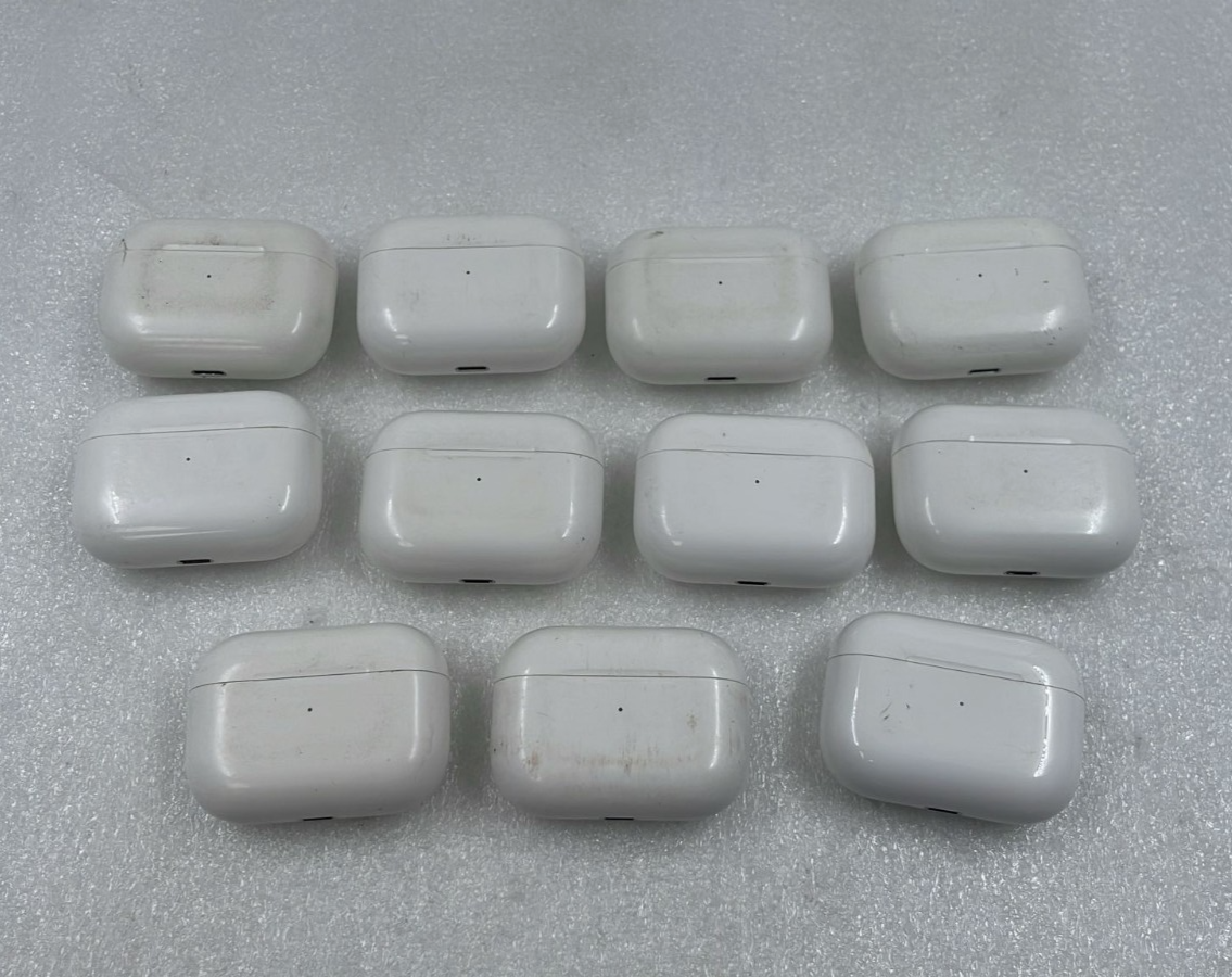 [LOT 11] Apple AirPods Pro 1st Gen Charging Case A2190 OEM Replacement **AS IS