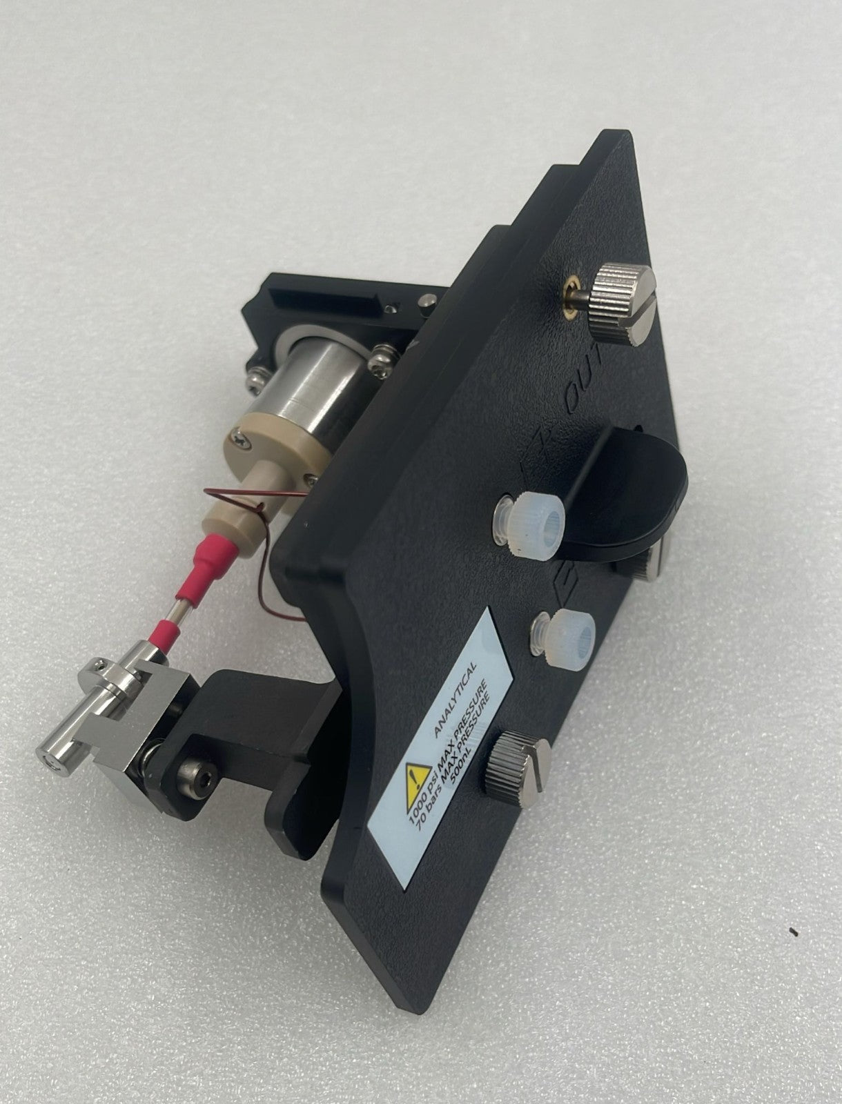 Waters ACQ Premier PDA flow cell angled view