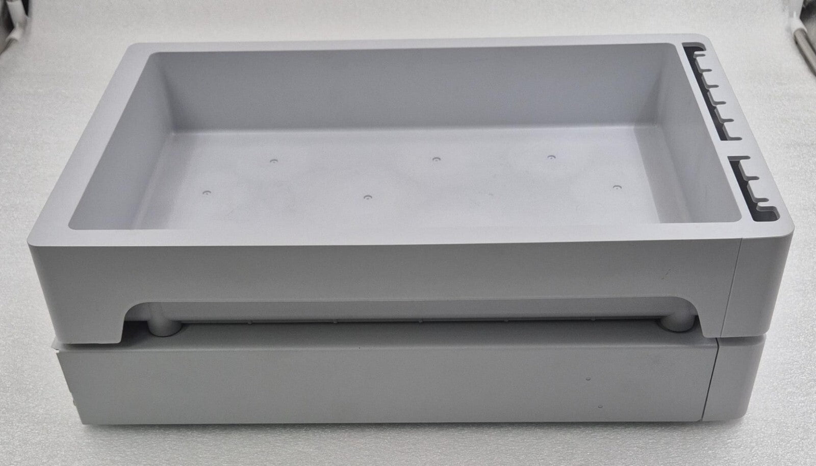 SHIMADZU DGU-20A5R Prominence DEGASSING UNIT 228-45019-42 HPLC & RESORVOIR TRAY