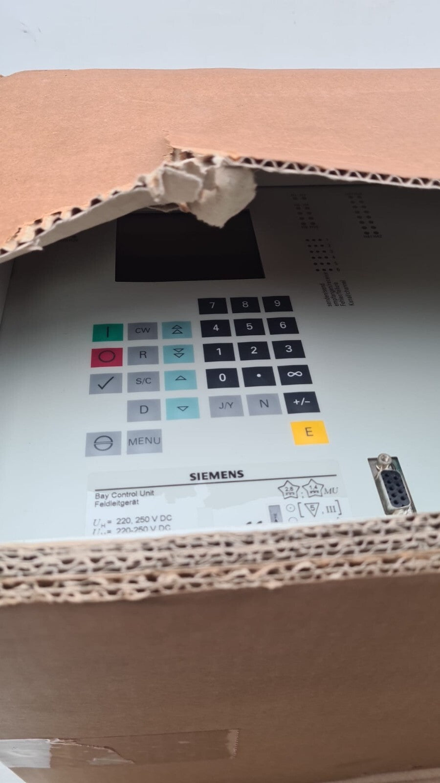 NEW - SIEMENS 6MB5240-4BB05-5AA0/HH Compact Bay Control Unit