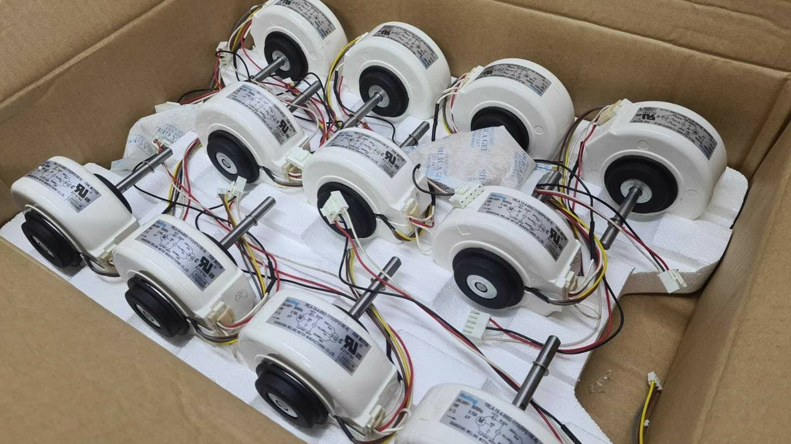 [Lot of 11] Welling YRLA 18-4-0002-1110 RPG19E-6 Fan Motor 208-240V 18W