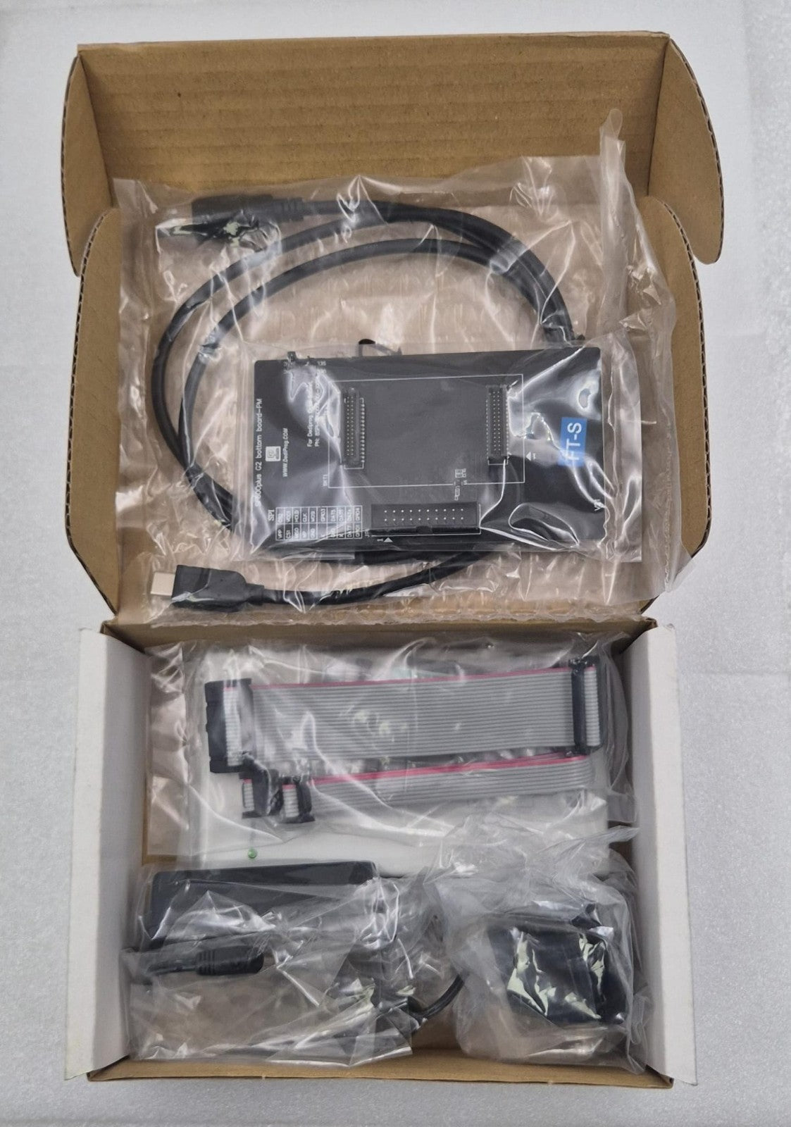 DediProg SF600Plus-G2 SPI flash IC programmer kit contents in original packaging