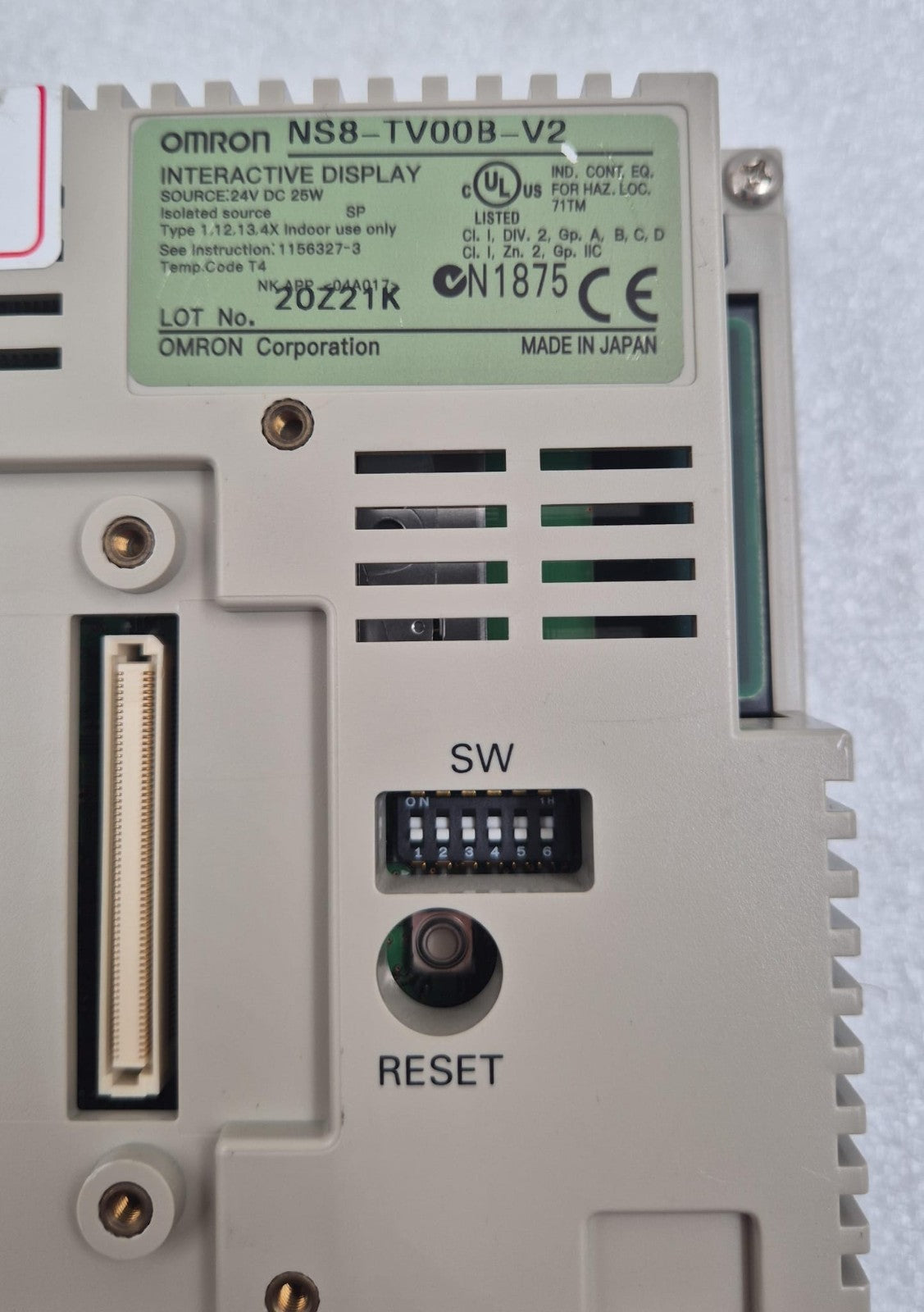 OMRON NS8-TV00B-V2 Interactive Display 8" TFT Touch Screen HMI Module -FOR PARTS