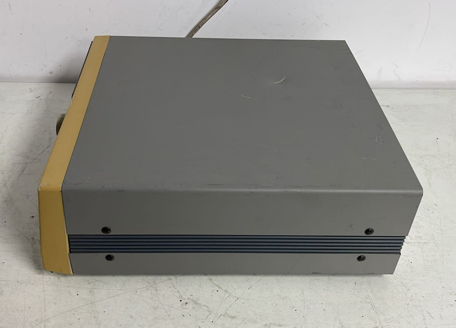 SRS Stanford Research System SR760 FFT Spectrum Analyzer
