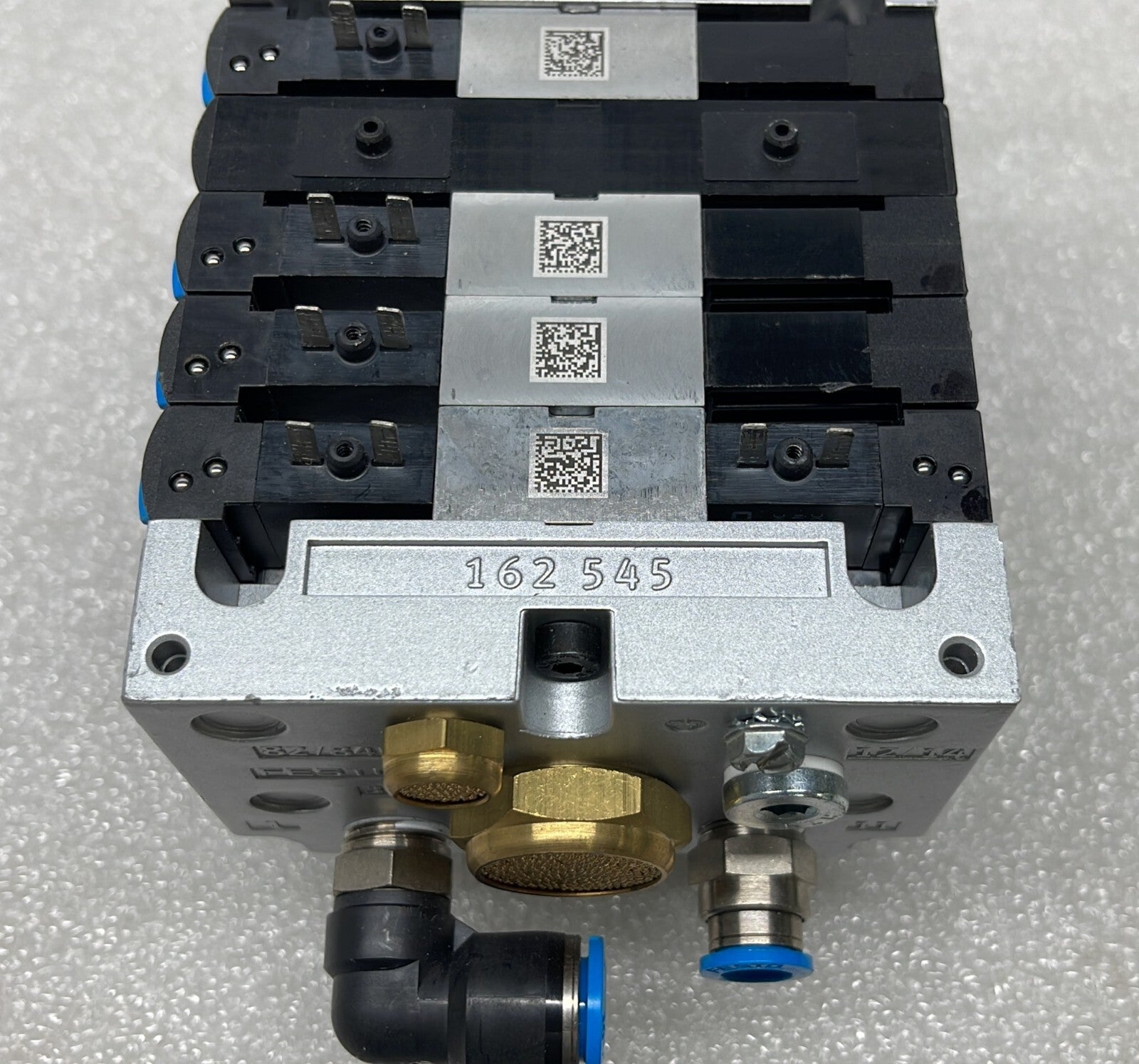FESTO CPV14-VI 18210 W/ Festo 161360 / 161362 / 178680
