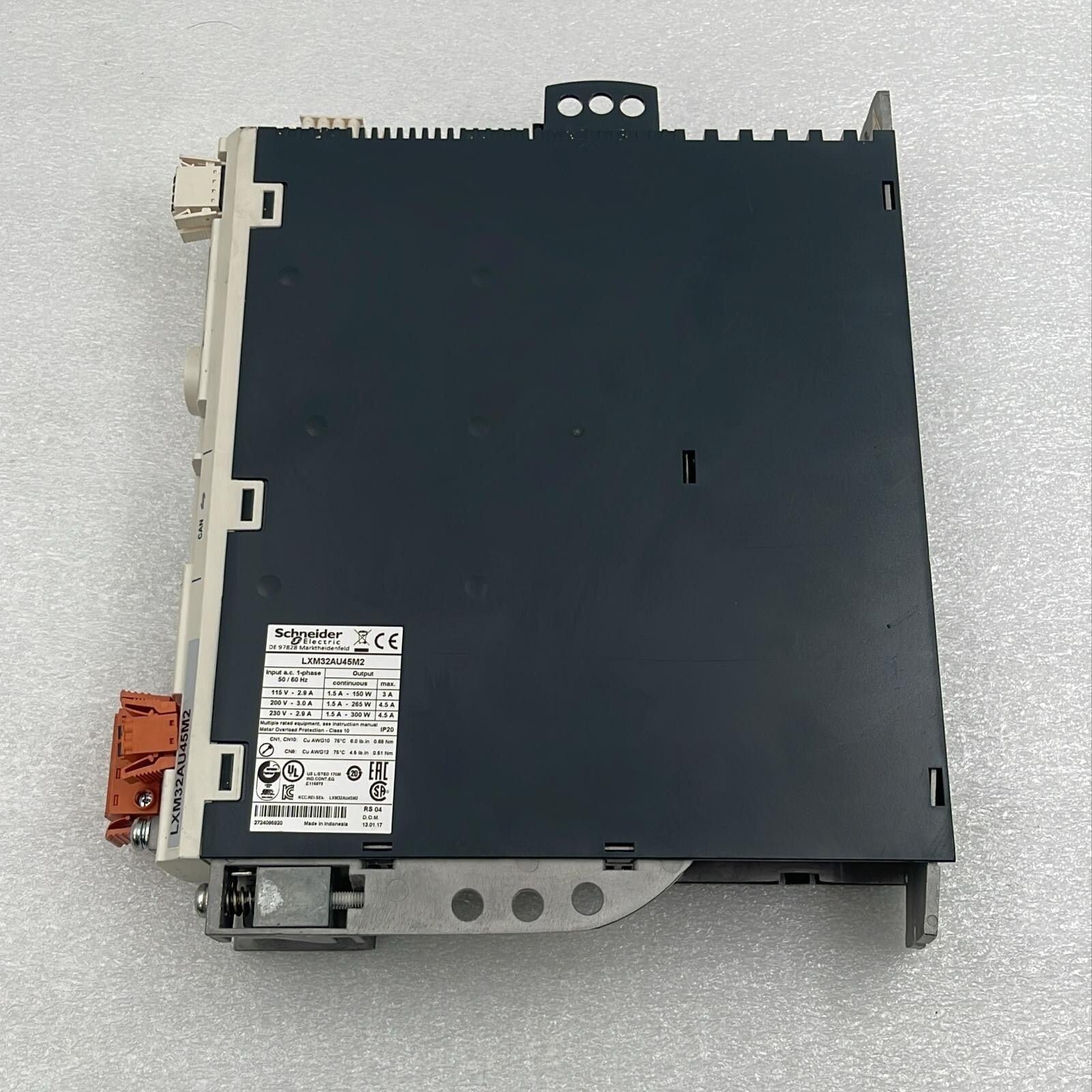 Schneider Electric LXM32AU45M2 rating label detail