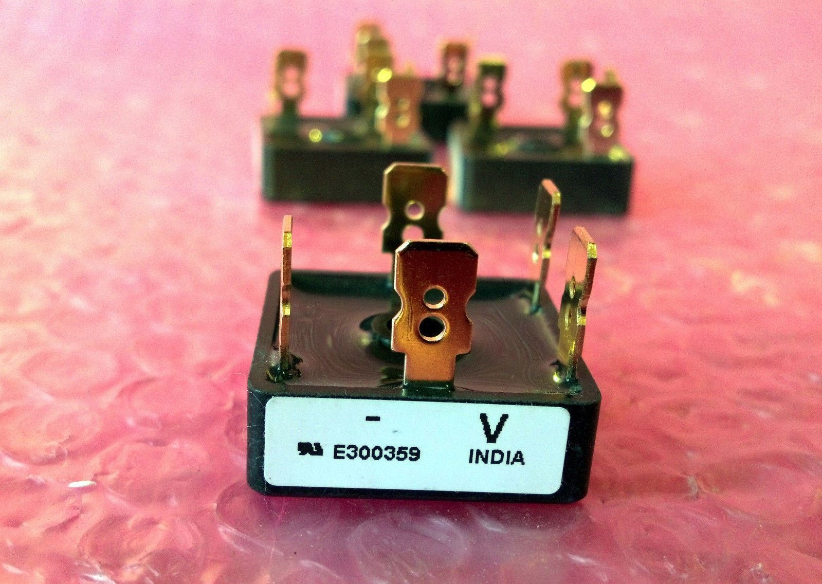 Lot Of 4 Vishay Semiconductor Vs 26MT60 Bridge Rectifier VS 26MT60 ND