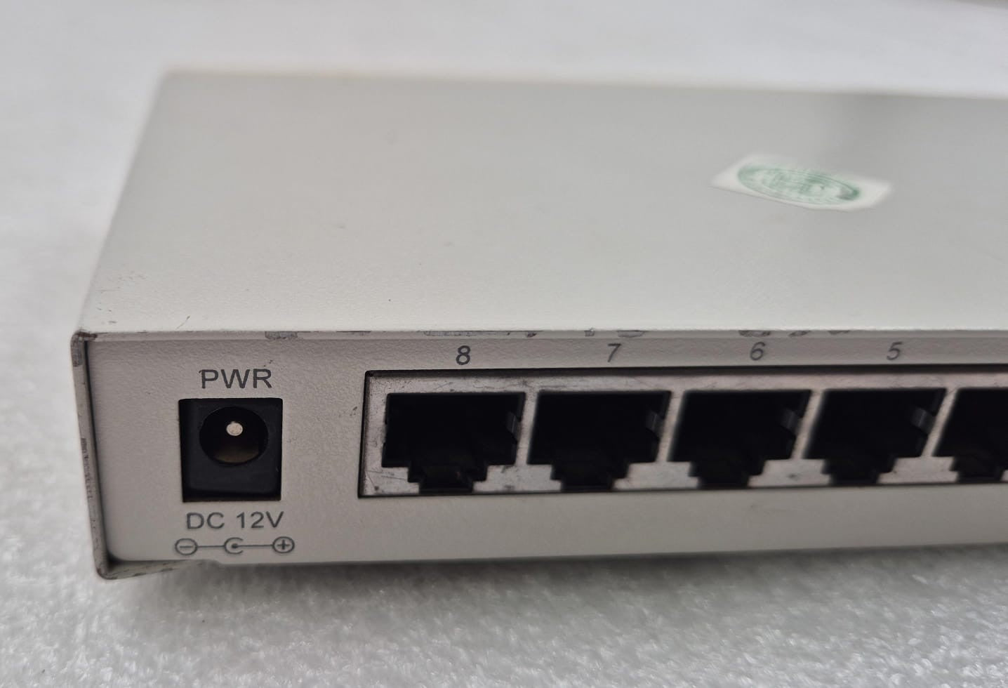 Genius GF4080 SE Fast Ethernet Hub 8-Port