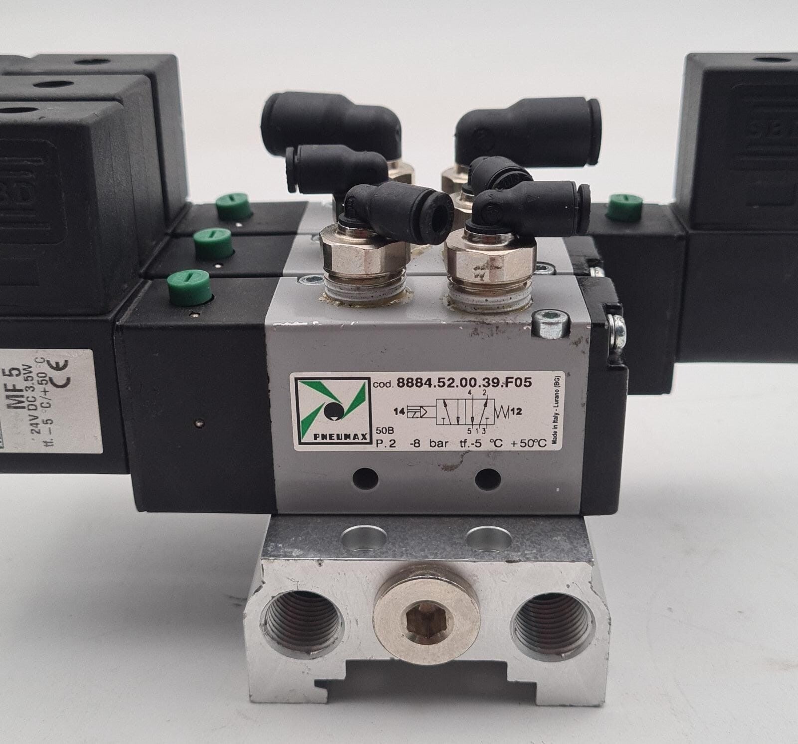 PNEUMAX Solenoid Valve Manifold Bank 4* 8884.52.00.39.F05 & MF5 24V 3.5W