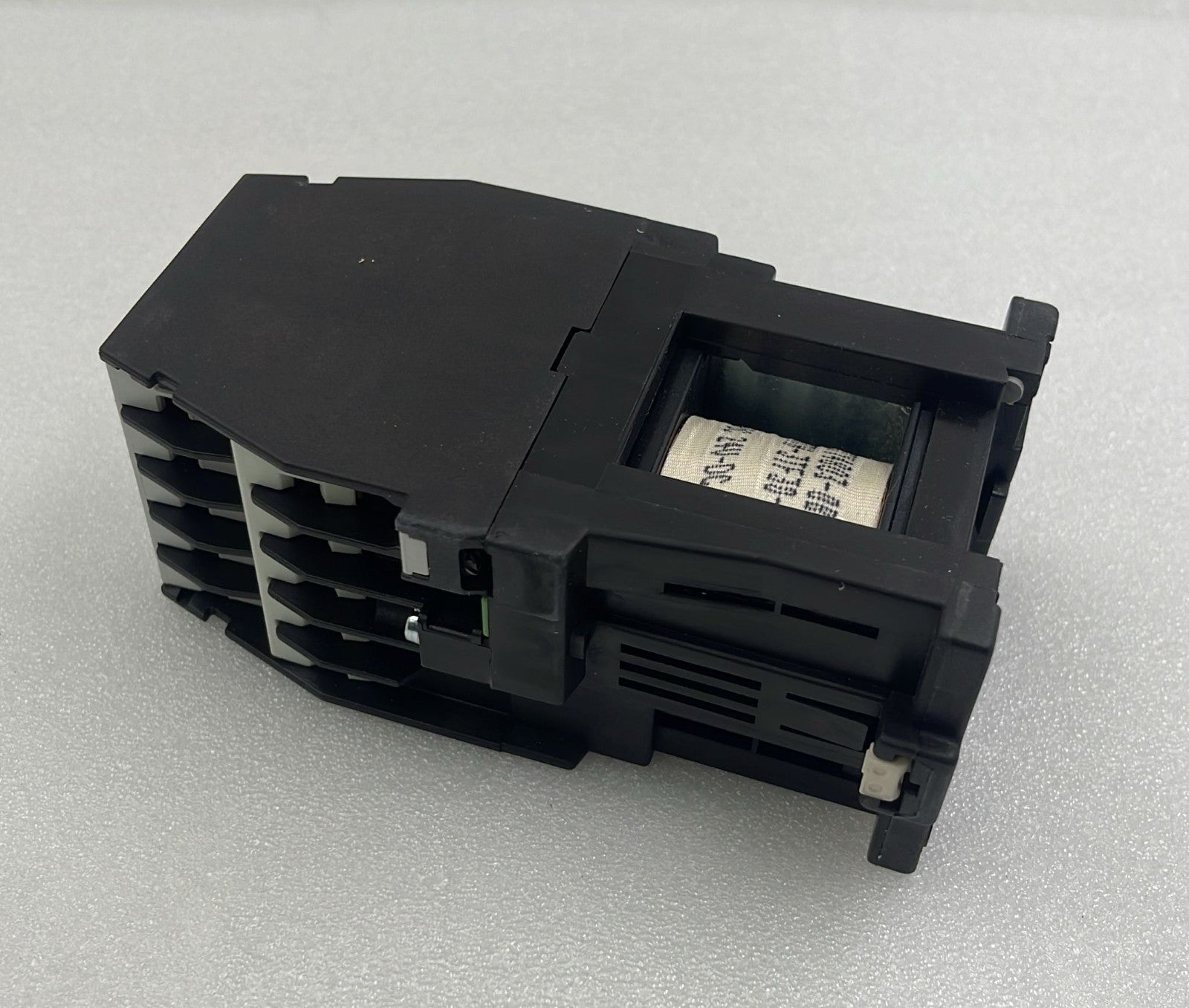 Siemens SIRIUS auxiliary contactor side profile