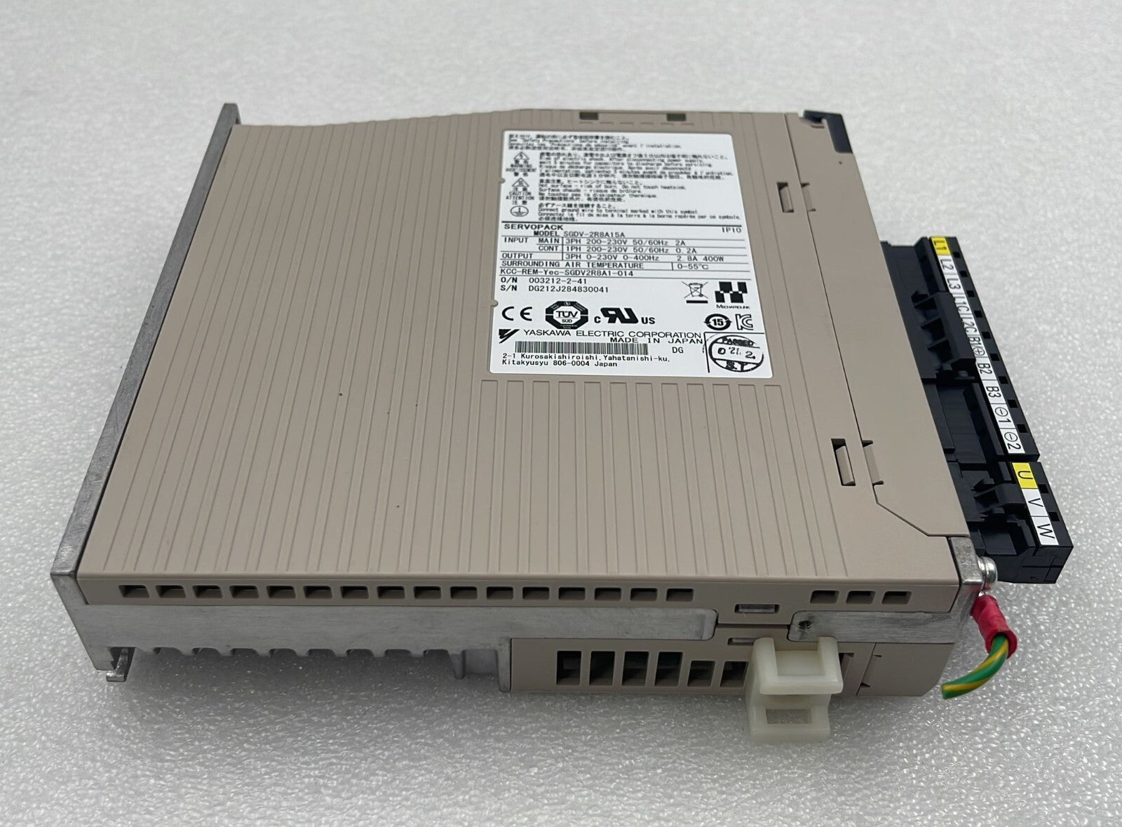 YASKAWA SERVOPACK SGDV-2R8A15A Servo Driver 200V