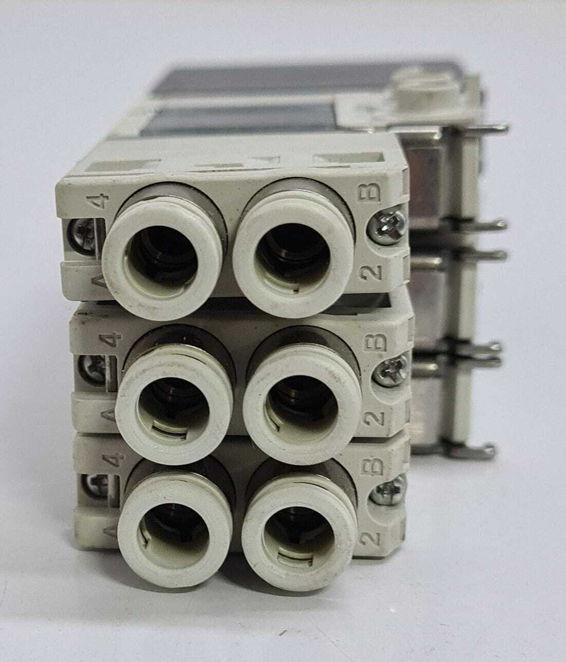 [LOT OF 2] SMC Solenoid Valve Manifold SQ1341-5LO1-C6-Q