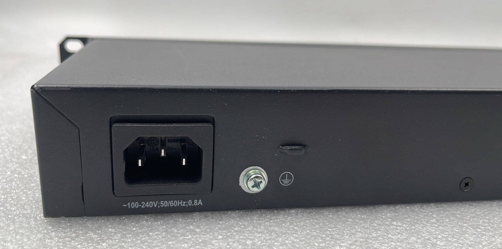 HP 1950-24G Switch JG960A Hewlett Packard 1950-24G-2SFP+-2XGT