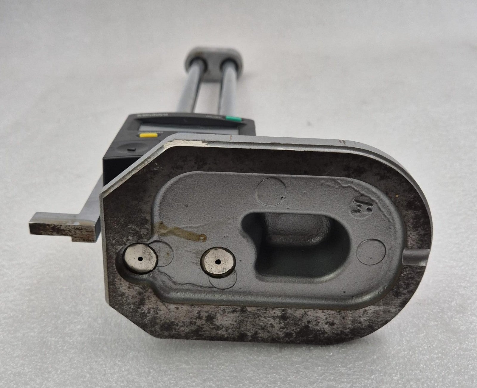 Mitutoyo 192-630 Digimatic Height Gauge 0-12" / 0-300mm Range Gage