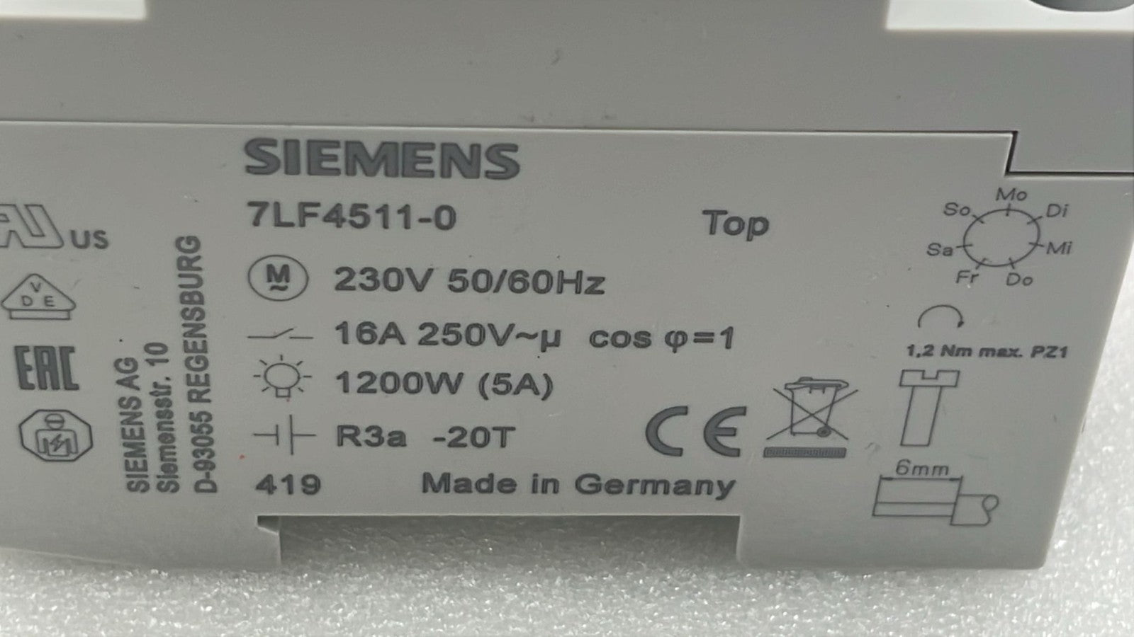 Siemens 7LF4511-0 rating label close-up
