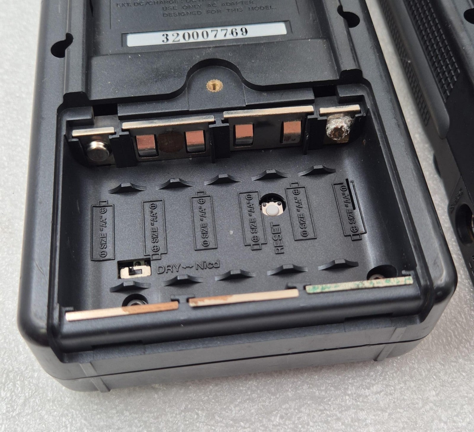 [LOT 3] MIT 3201 RF Field Signal Strength Analyzer 2.9GHz Hand-Held Device AS-IS