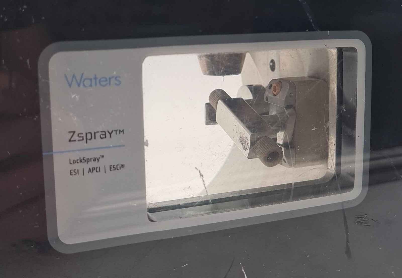 Waters Micromass ZSPRAY LockSpray ESI/ APCI/ ESCi ION SOURCE W/ ESI Head