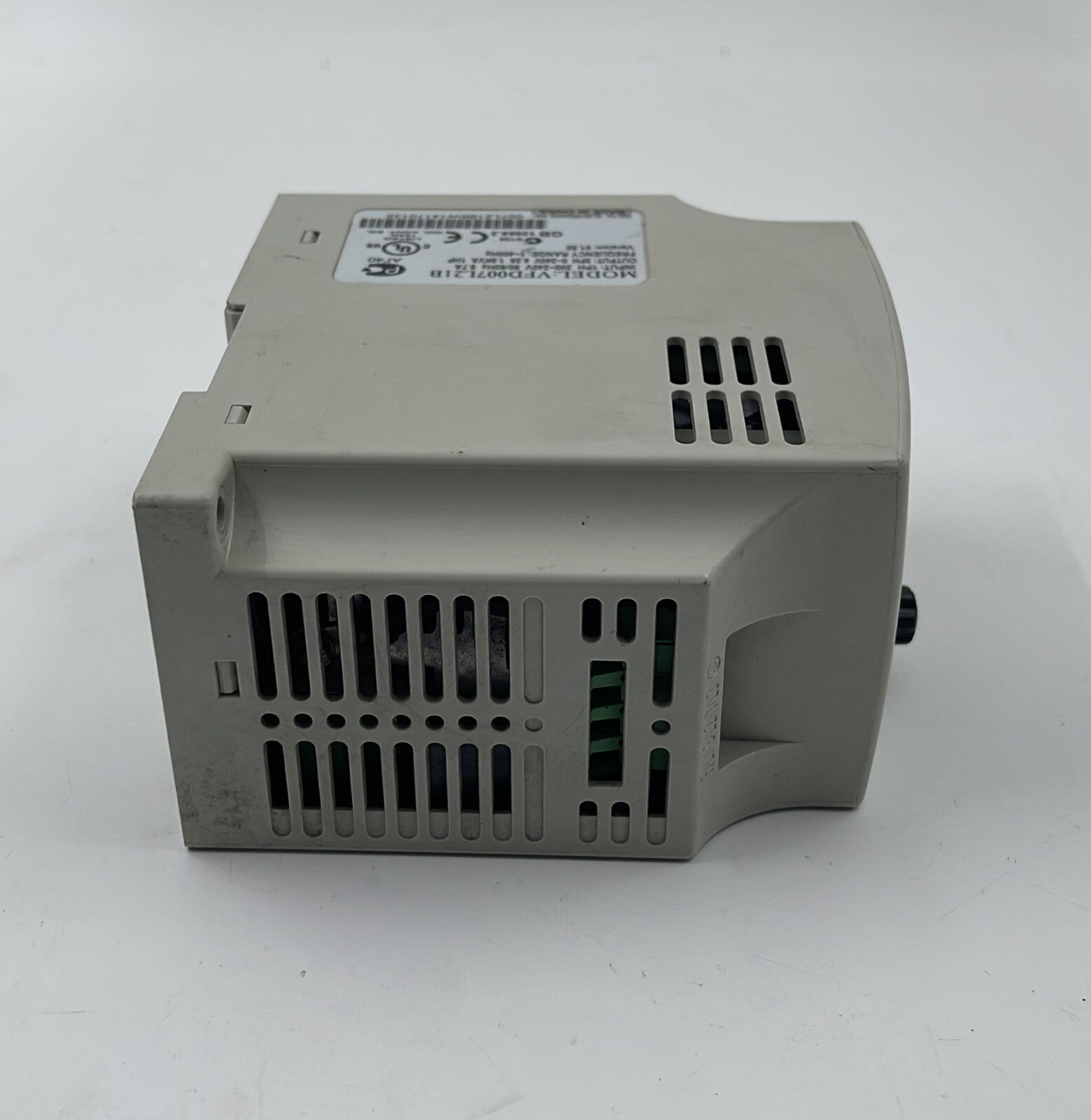[LOT 3 PCS] DELTA VFD-L 0.75kW 230V 1-PHASE VFD007L21B AC Drive **AS-IS**