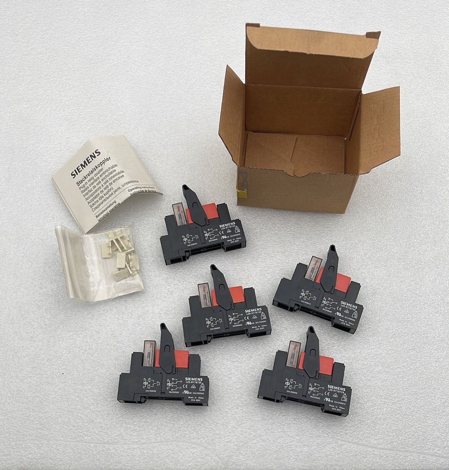 5 UNITS PACK - Siemens RT3A4T30 Complete unit 1CO AC 230V