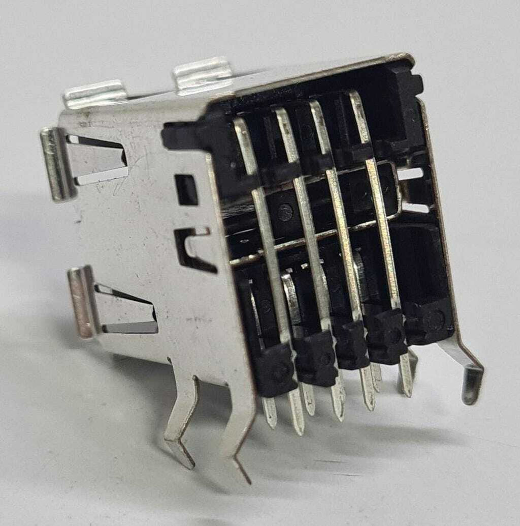 [LOT OF 144] NEW - AMP 5787745-2 8-Pin Dual USB 2.0 Port Receptacle Assembly