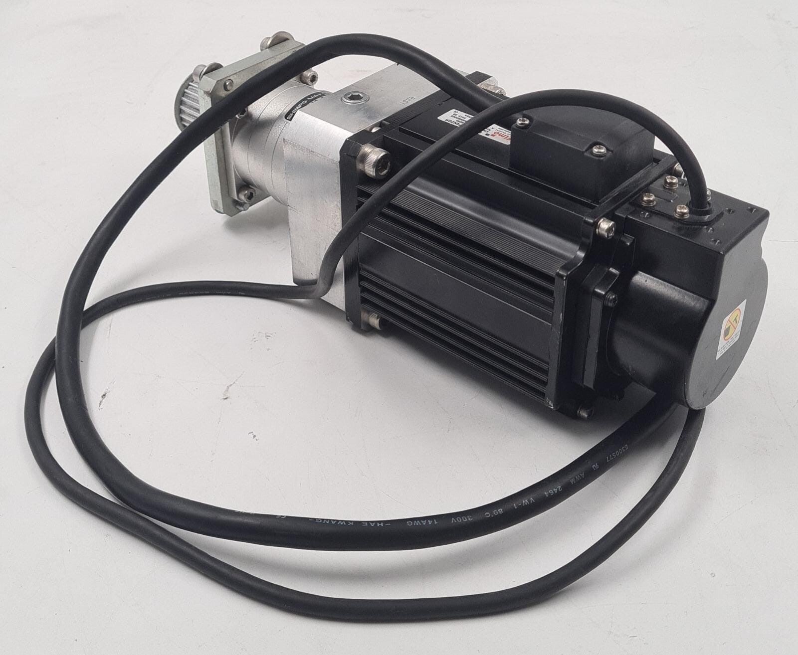 ELMO SERVO MOTOR ELNS-10BF4N2GR & NIDEC SHIMPO Reducer VRB-060-5-K3-19 20624799