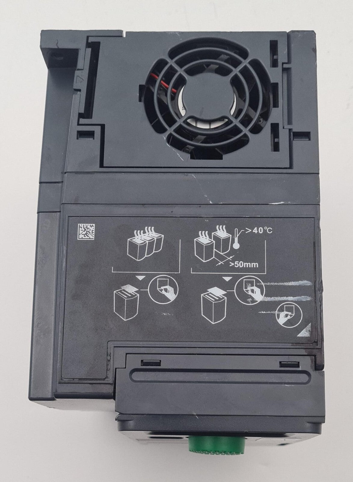 Schneider Electric Altivar 320 ATV320U07N4C Drive Inverter 0.75kW 1HP 380-500V