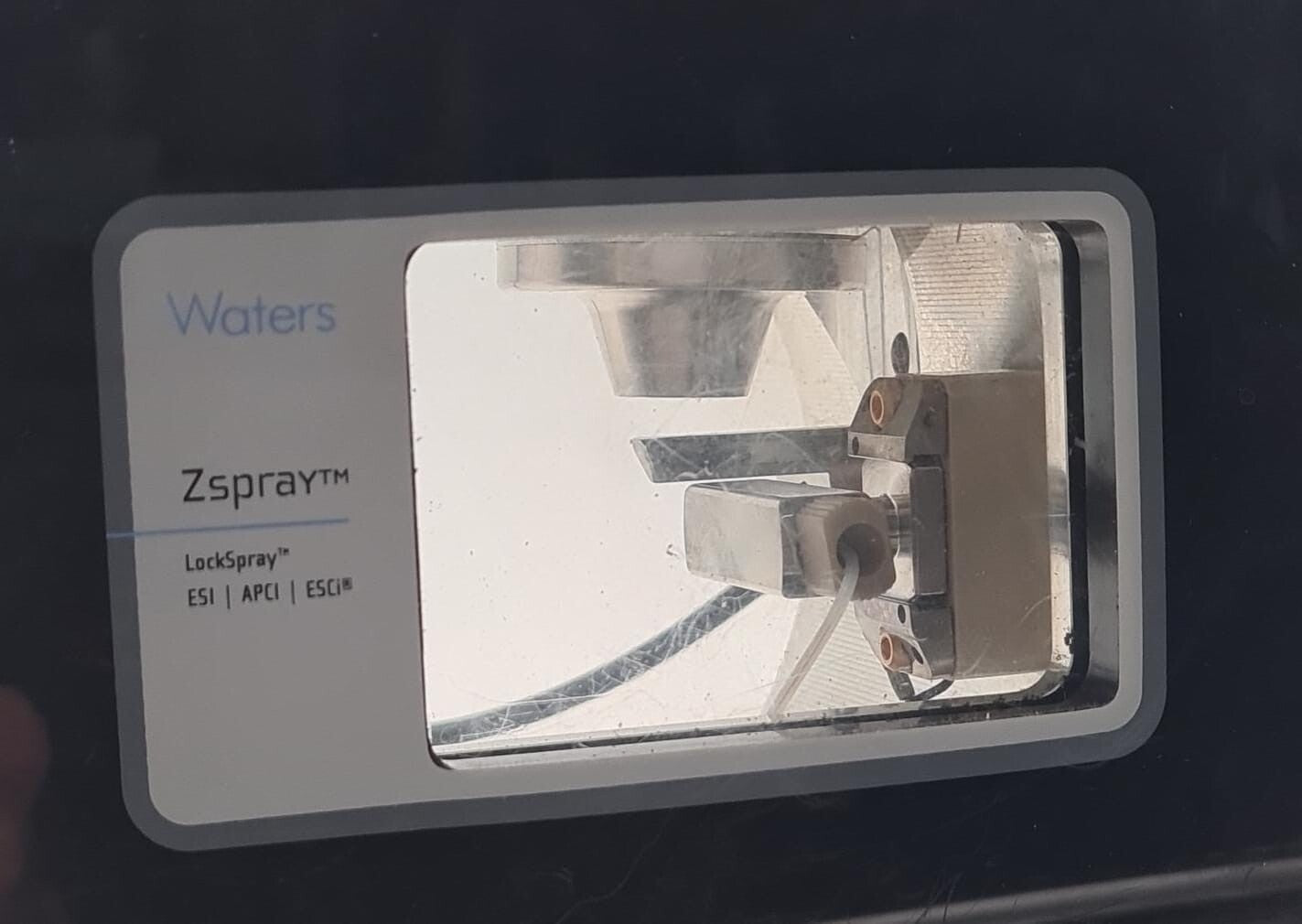 Waters Alliance Micromass ZSPRAY LockSpray ESI/ APCI/ ESCi ION SOURCE