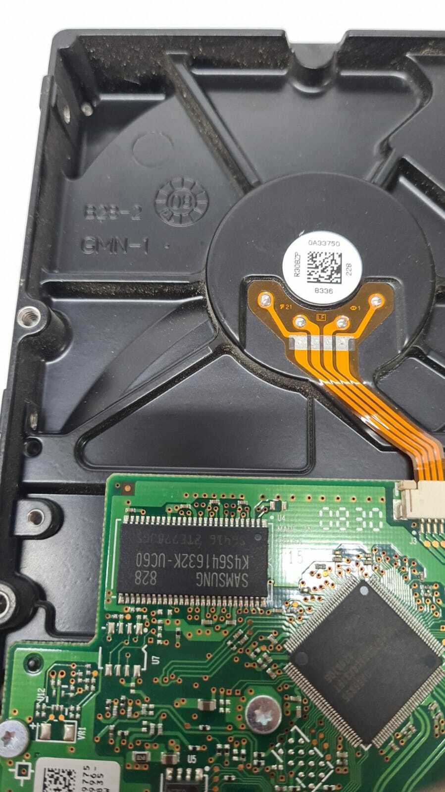 Hitachi Deskstar HDP725025GLA380 0TY782 Internal 250GB 7200RPM