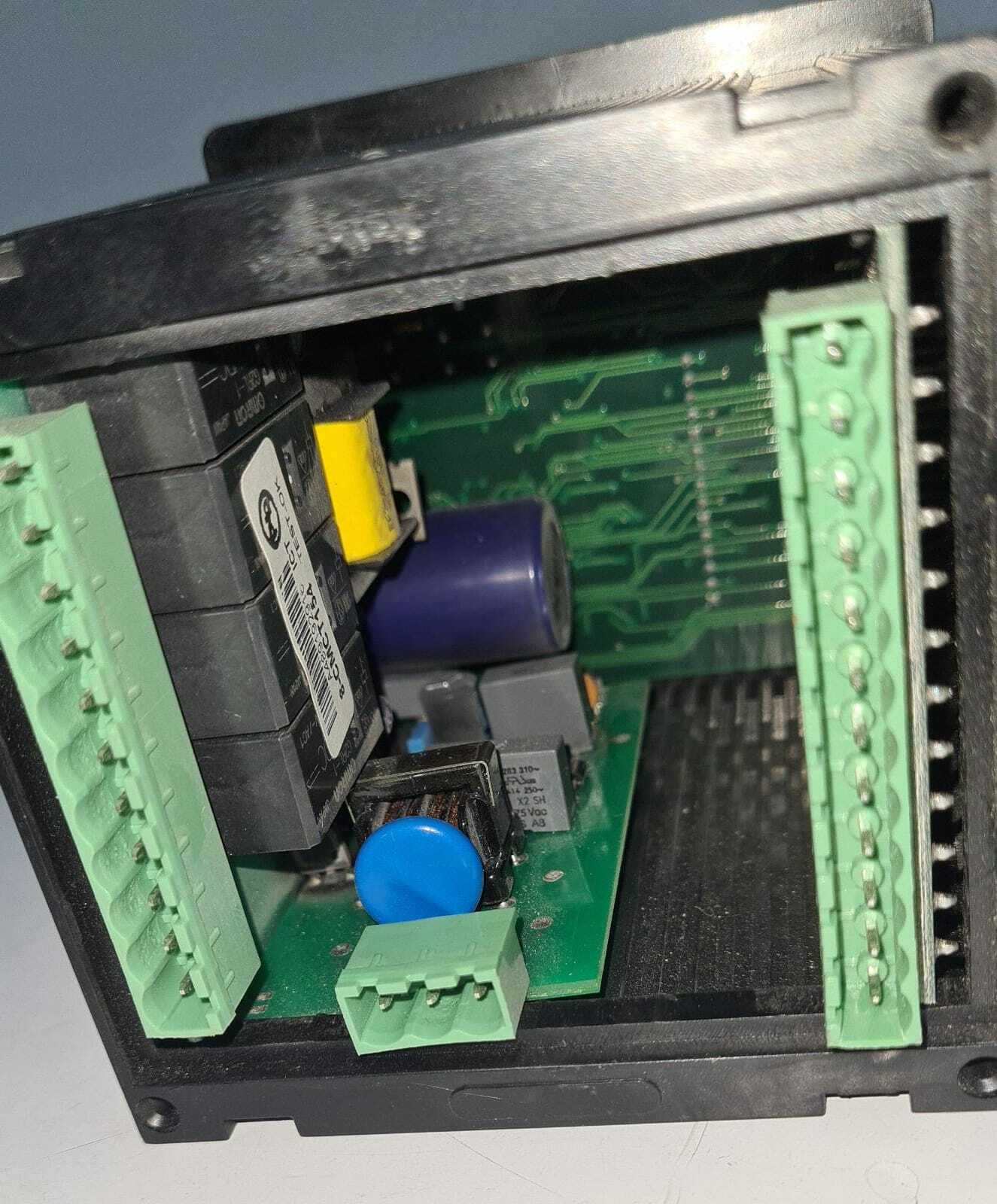 TECSYSTEM T154 S.r.l. Protection Relays Temperature Control Monitor - FOR PARTS