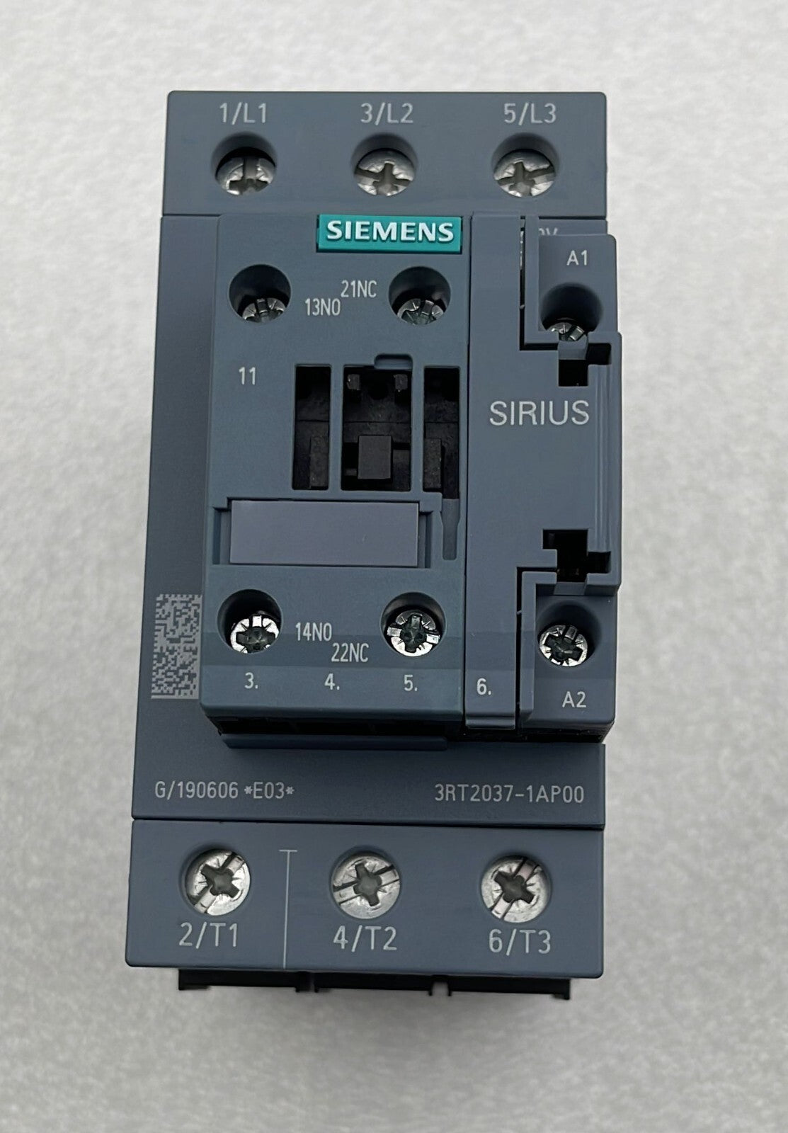 SIEMENS SIRIUS 3RT2037-1AP00 Relay Contactor 230V 50Hz
