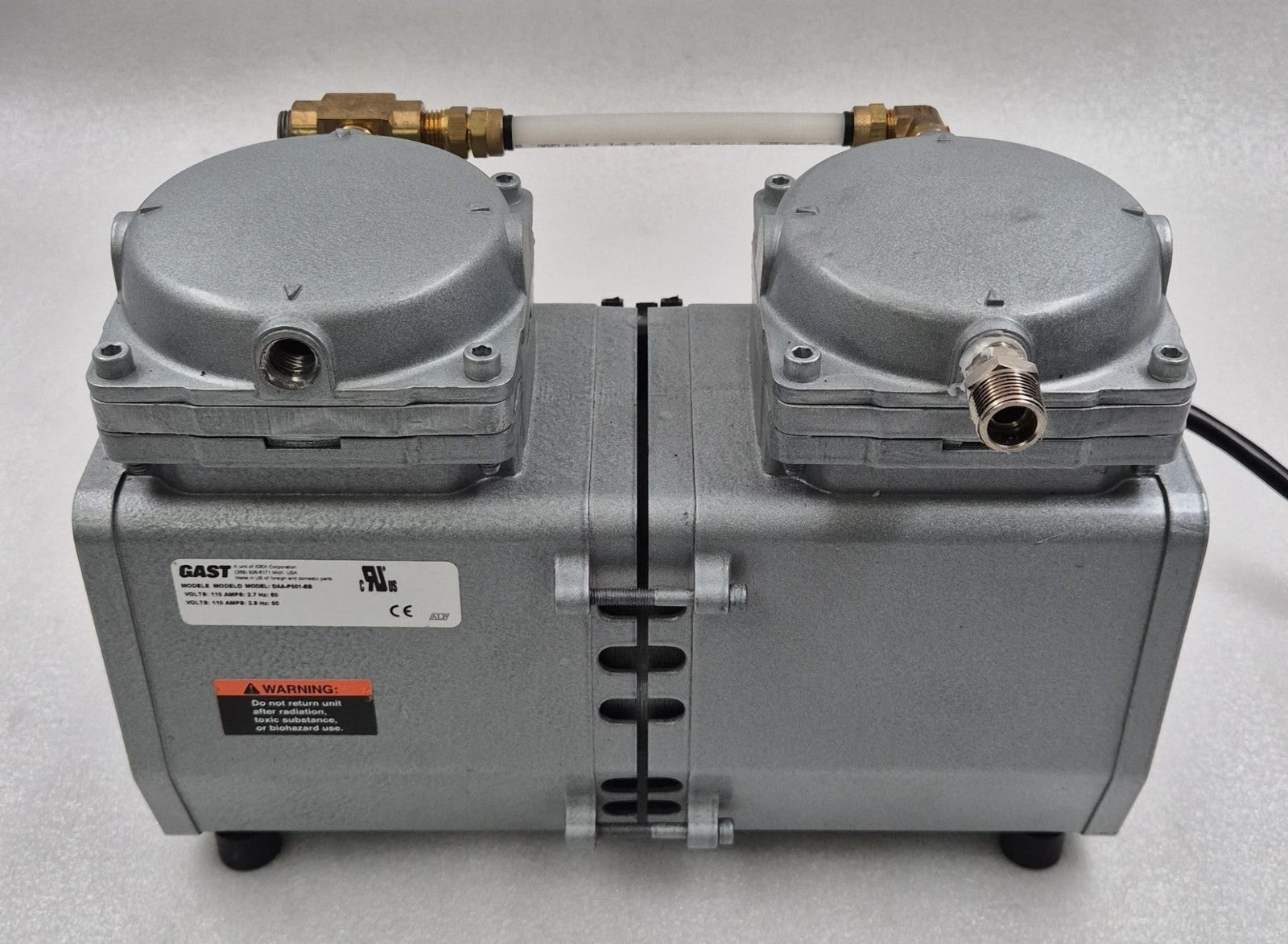 GAST DAA-P501-EB Oilless Diaphragm Vacuum Pump 110-115 Volts 2.7-2.8 Amps 560 HZ