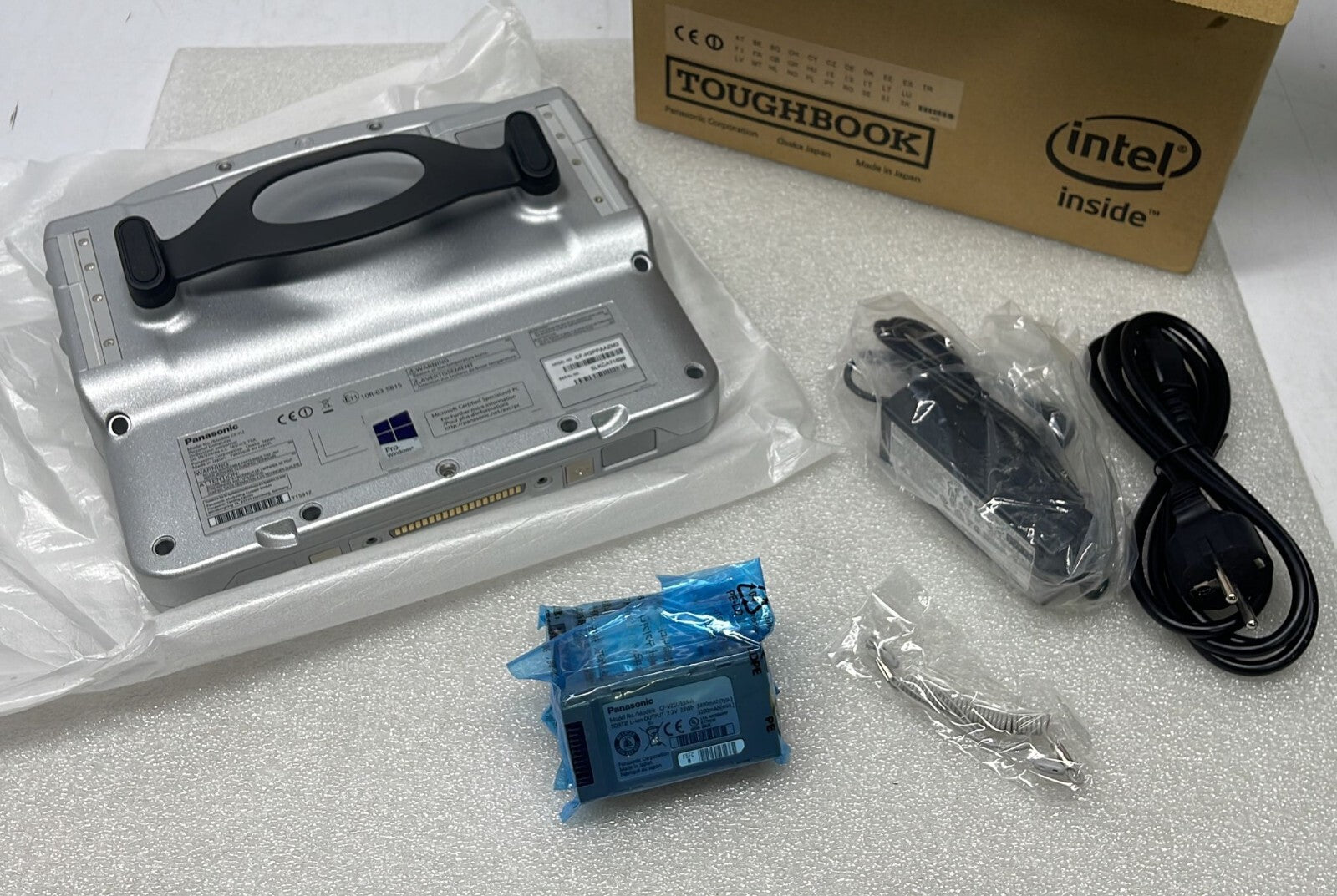 NEW SET - PANASONIC TOUGHBOOK CF-H2 CF-H2PPAAZM3 W/ CORE i5