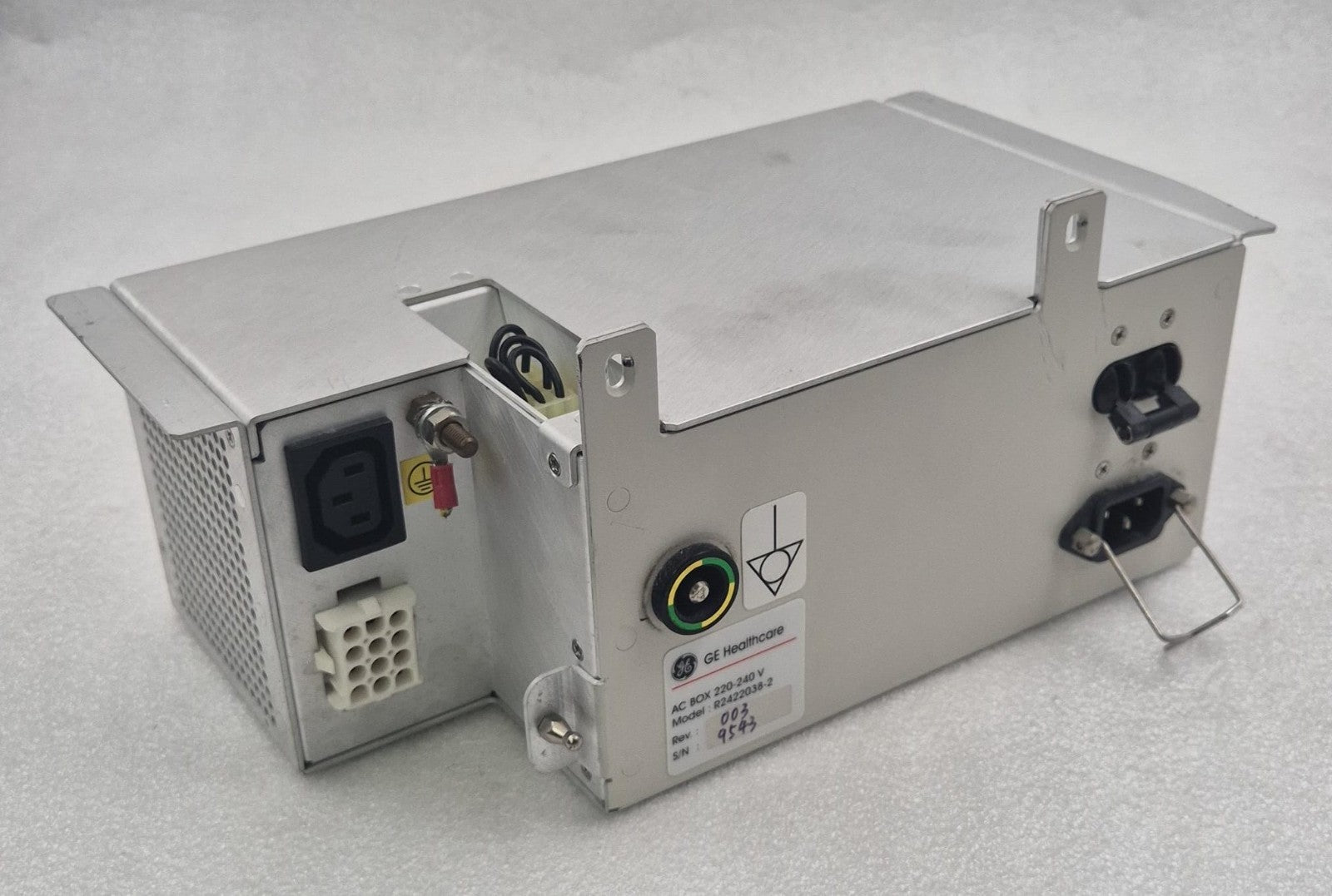 GE HealthCare Vivid Ultrasound Power Supply AC BOX 220-240V R2422038-2 rev. 003