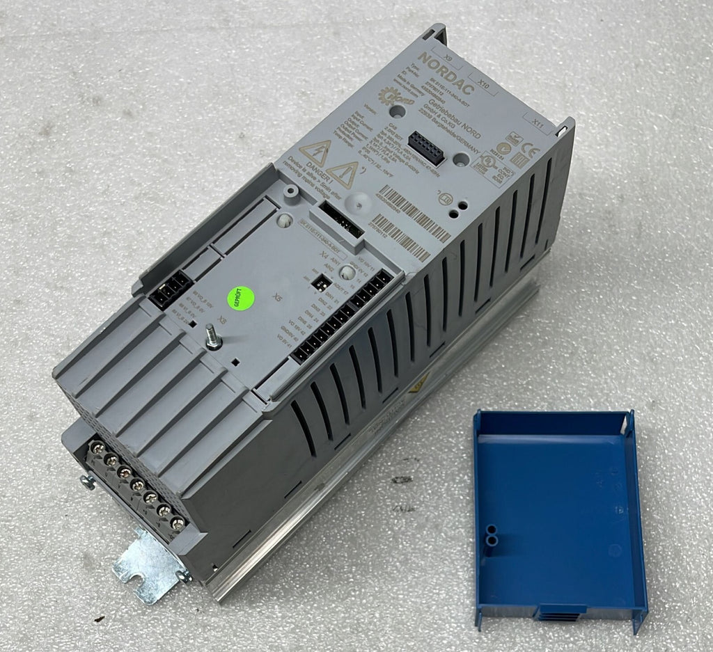 NORDAC INVERTER DRIVE SK 511E-111-340-A-BDT P/N 275780112 **AS IS**