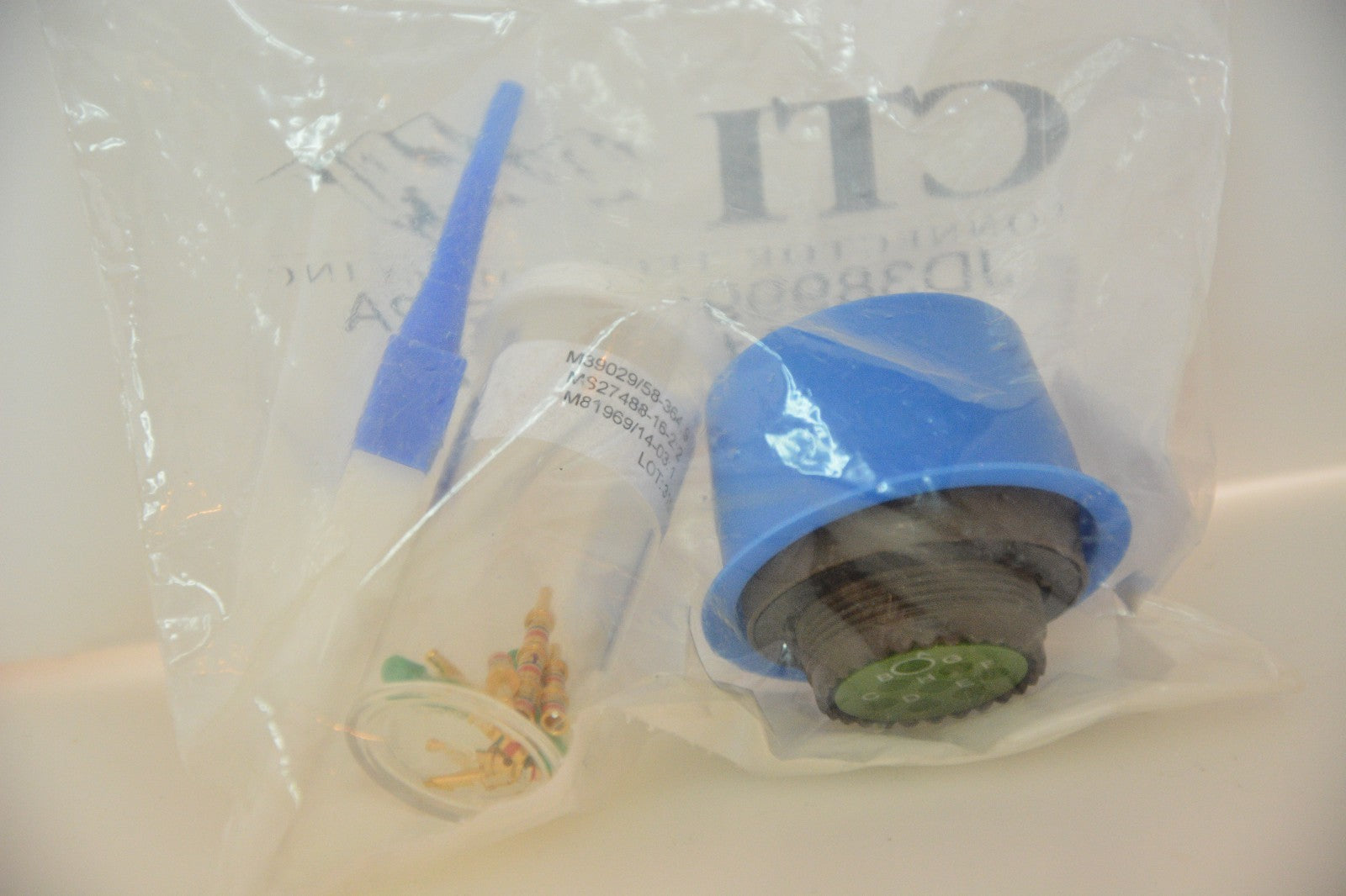 Amphenol CTI Jd38999/26WE8PA Mil Spec Connector