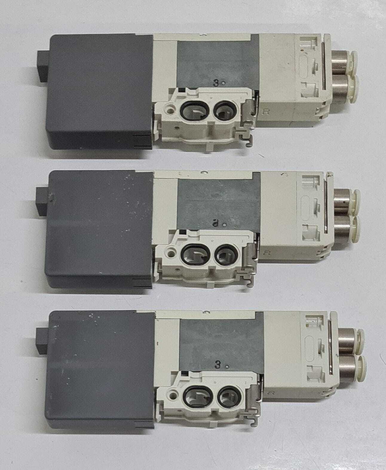 [LOT OF 2] SMC Solenoid Valve Manifold SQ1341-5LO1-C6-Q