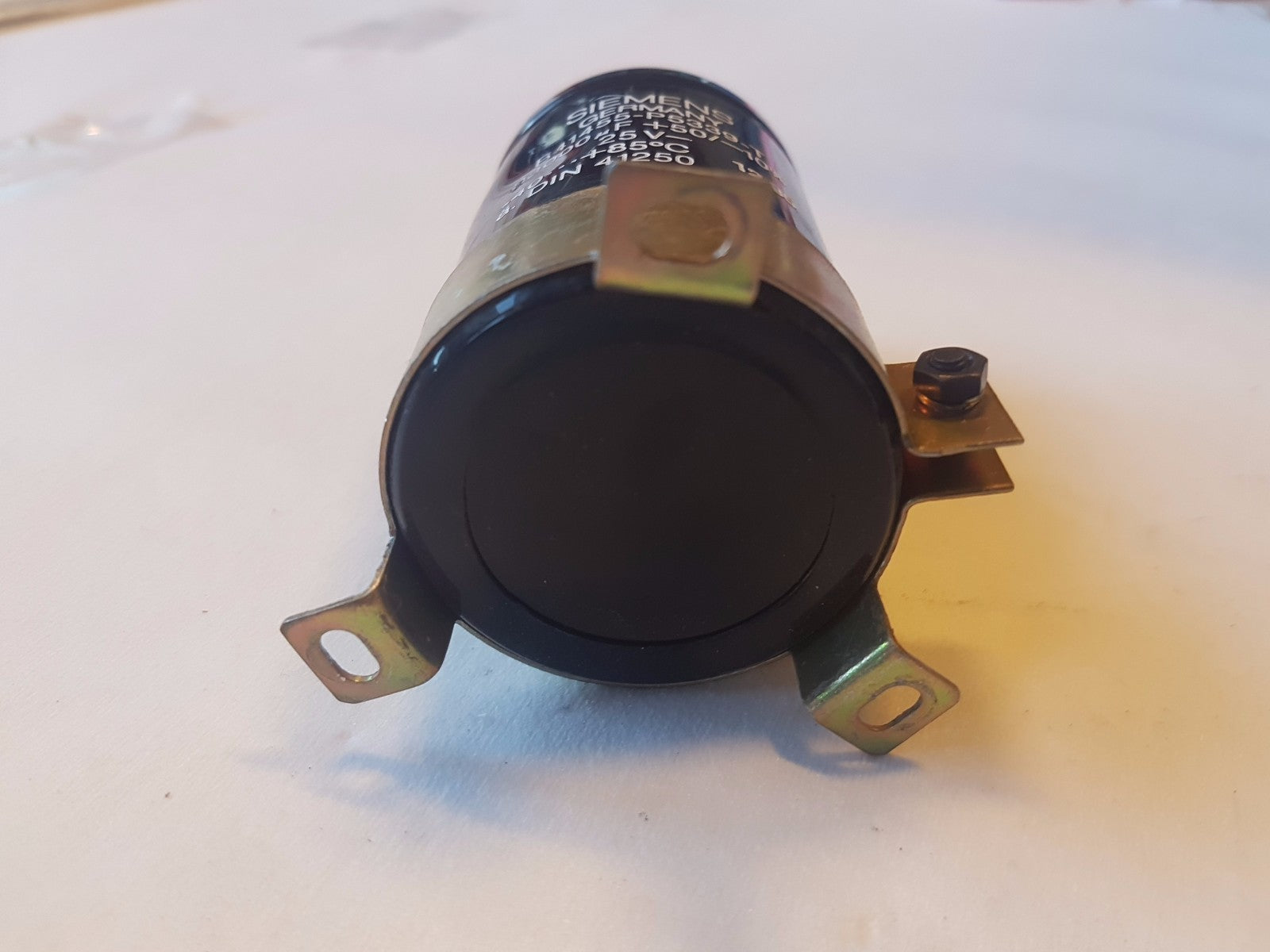 Siemens B 41455 P 5339 T 33000 uF 50 10  25 V Din 41250 Capacitor
