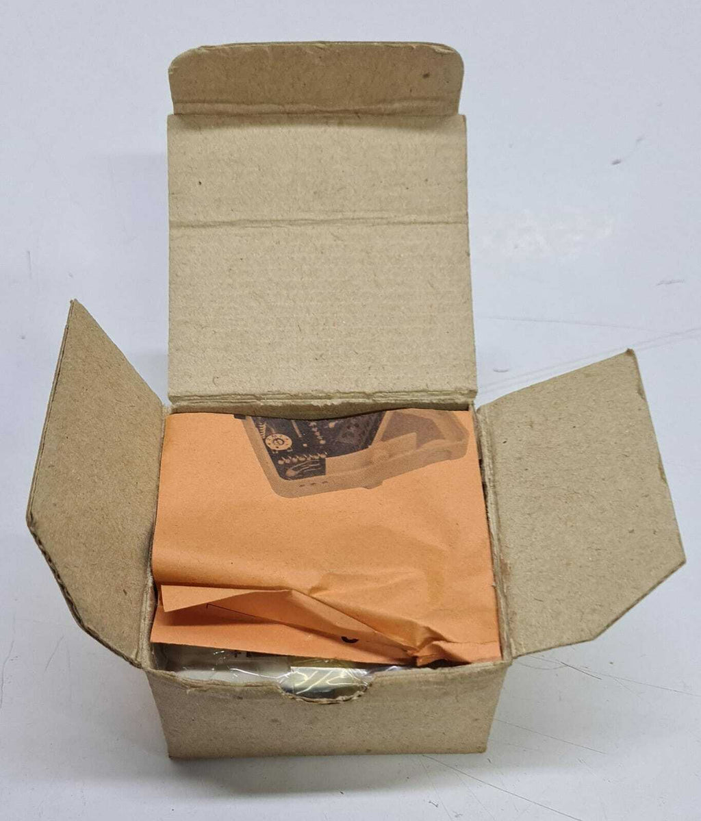 [LOT OF 2] Belimo TRS TRC Room Thermostat - NEW