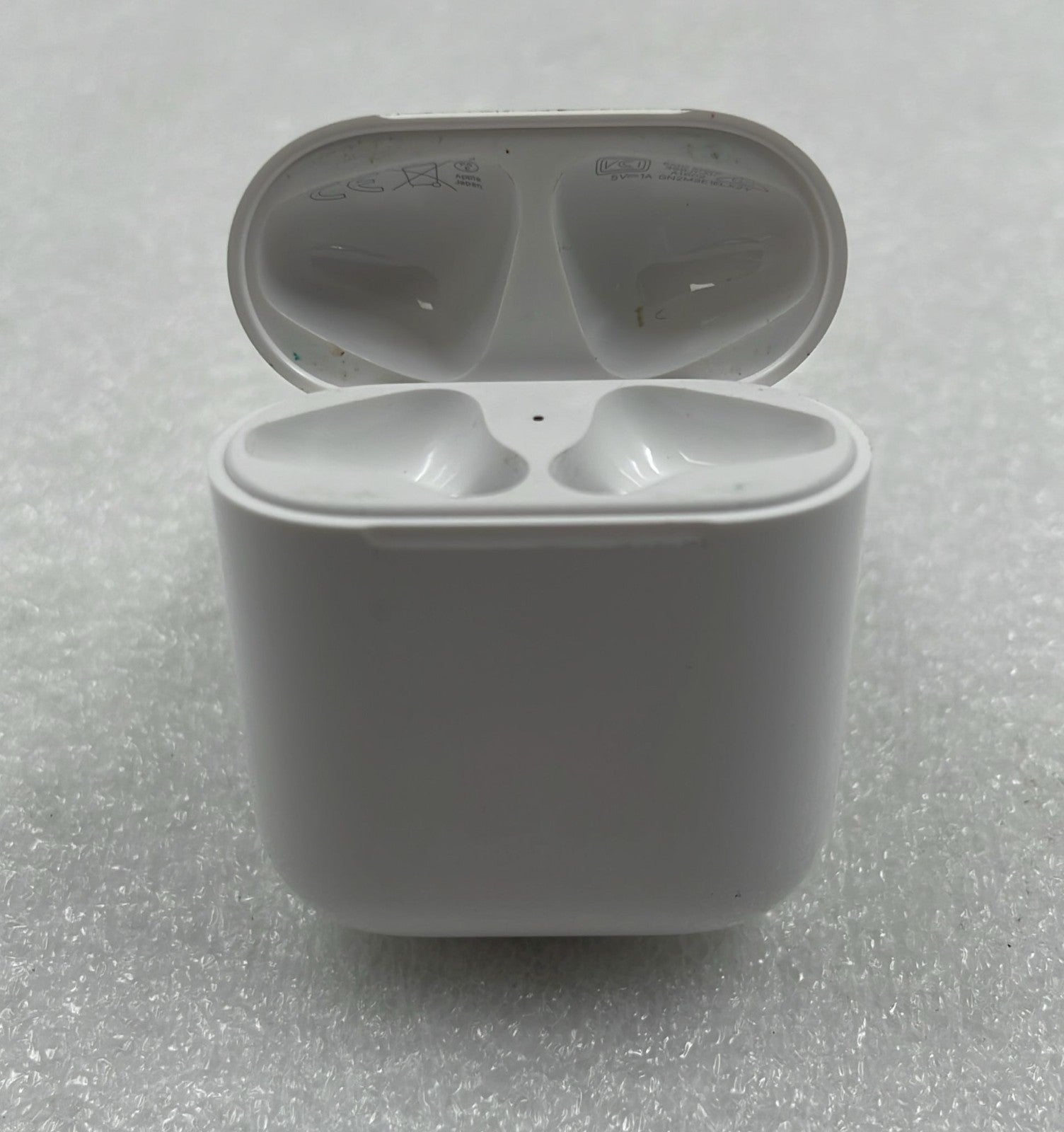 [LOT 4 PCS] Apple AirPods Charging Case Replacement A1602 Original OEM-Case Only