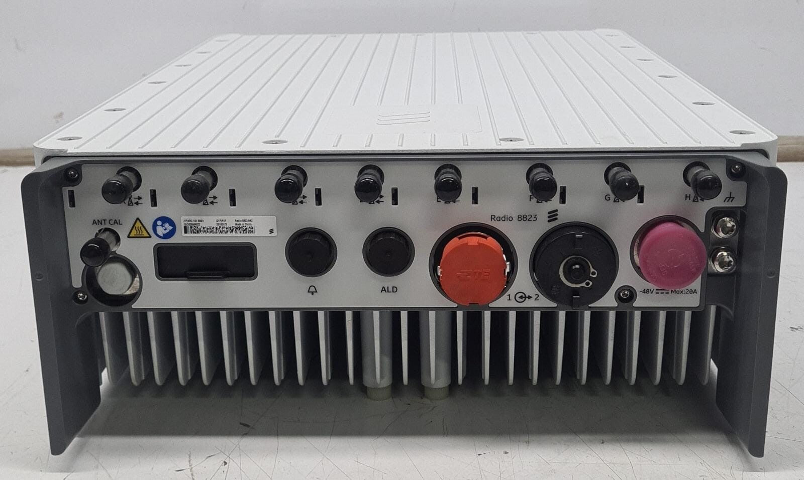 NEW - Ericsson Radio 8823 B42 KRC 161 666/1 Remote Head Unit RRUS R1F