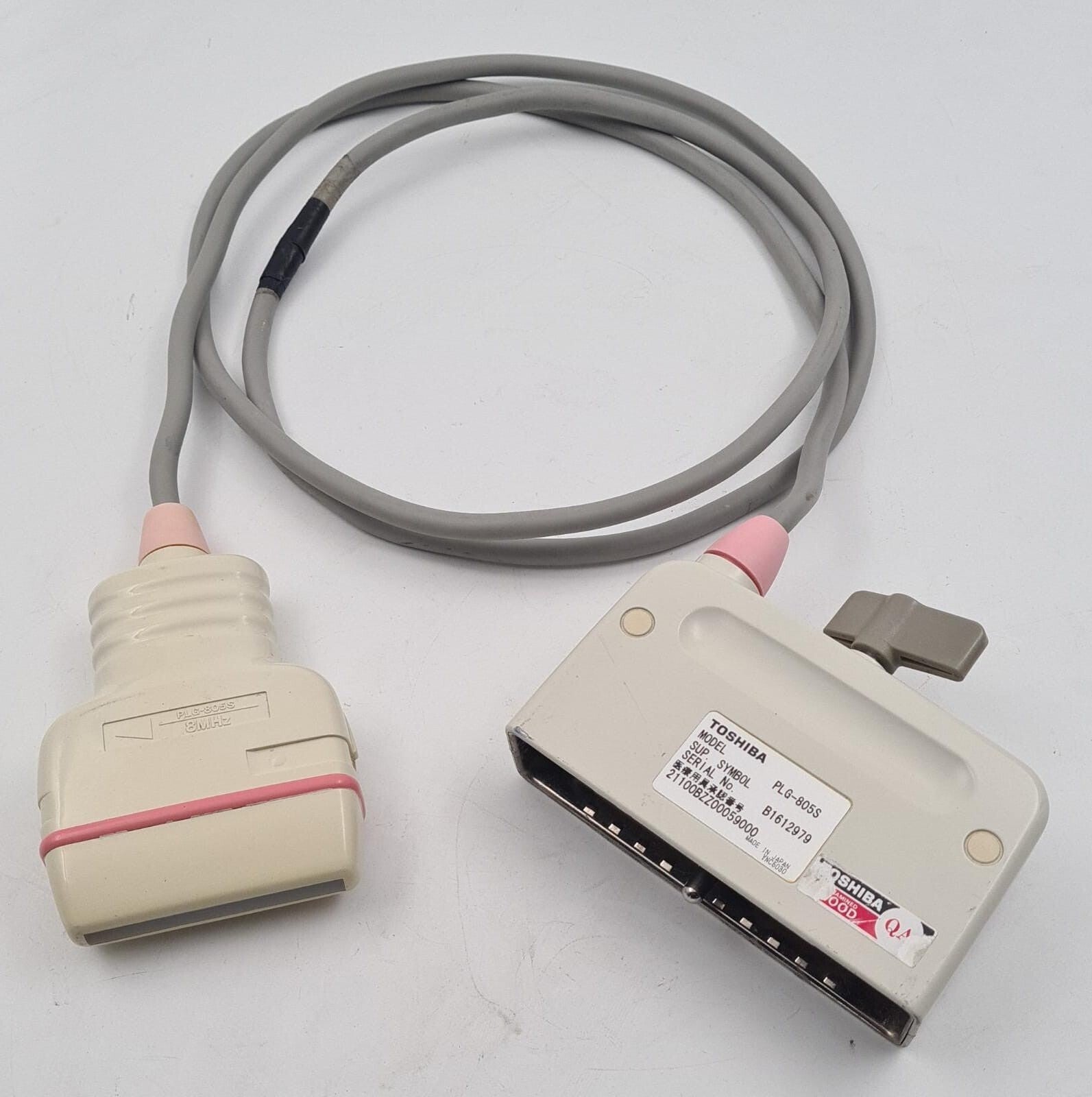 Toshiba PLG-805S 8MHz linear ultrasound transducer probe with integrated cable and Toshiba system connector