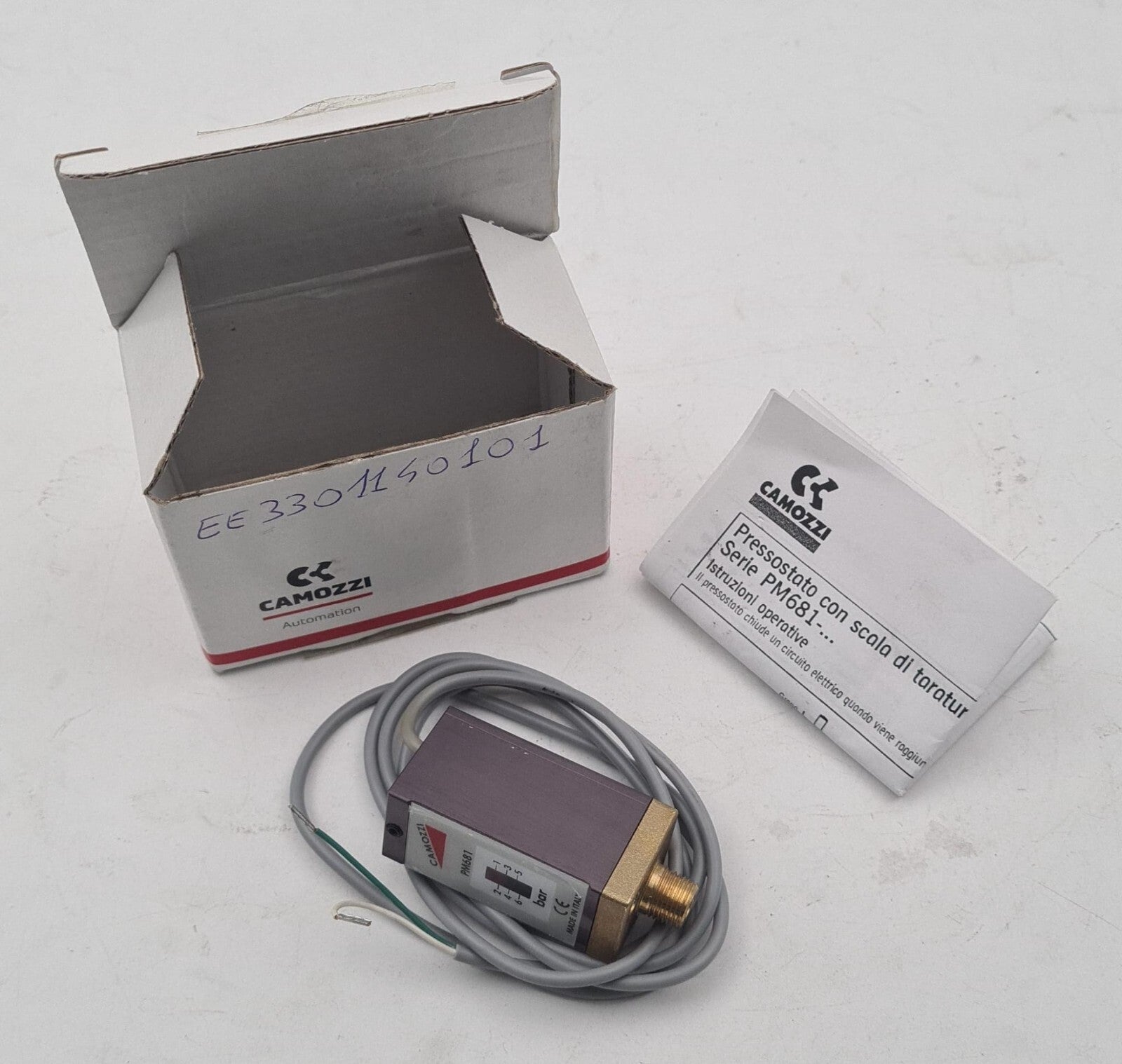 NEW - CAMOZZI PM681-1 Membrane Pressure Switch 30-7500-3016 PM681