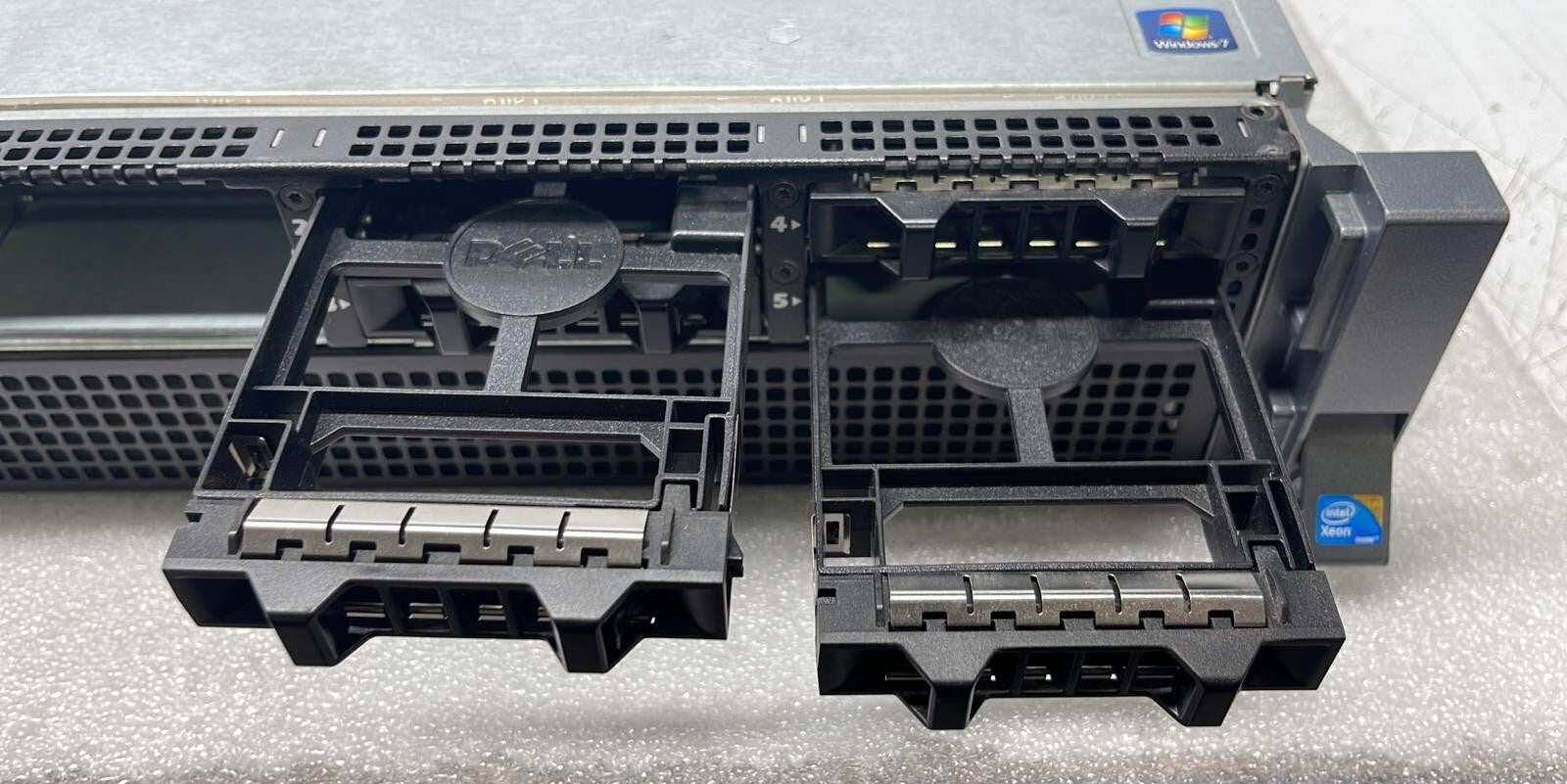 DELL PRECISION R5500 E15S001 SERVER RACK MOUNTABLE SEMI BAREBONE
