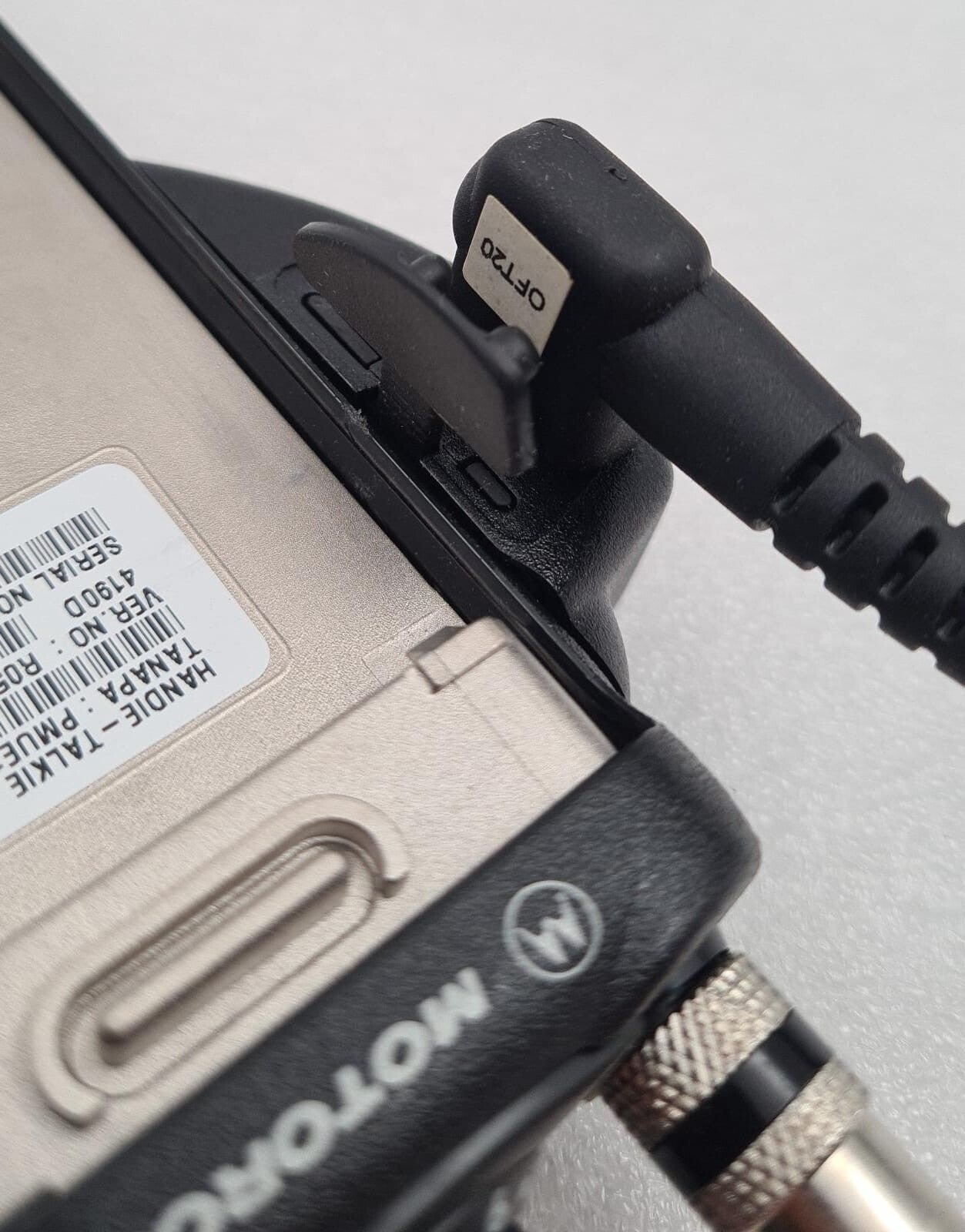 MOTOROLA HT750 HANDIE-TALKIE AAH25RDC9AA3AN TANAPA PMUE1434A 7.5V for MOSCAD-L