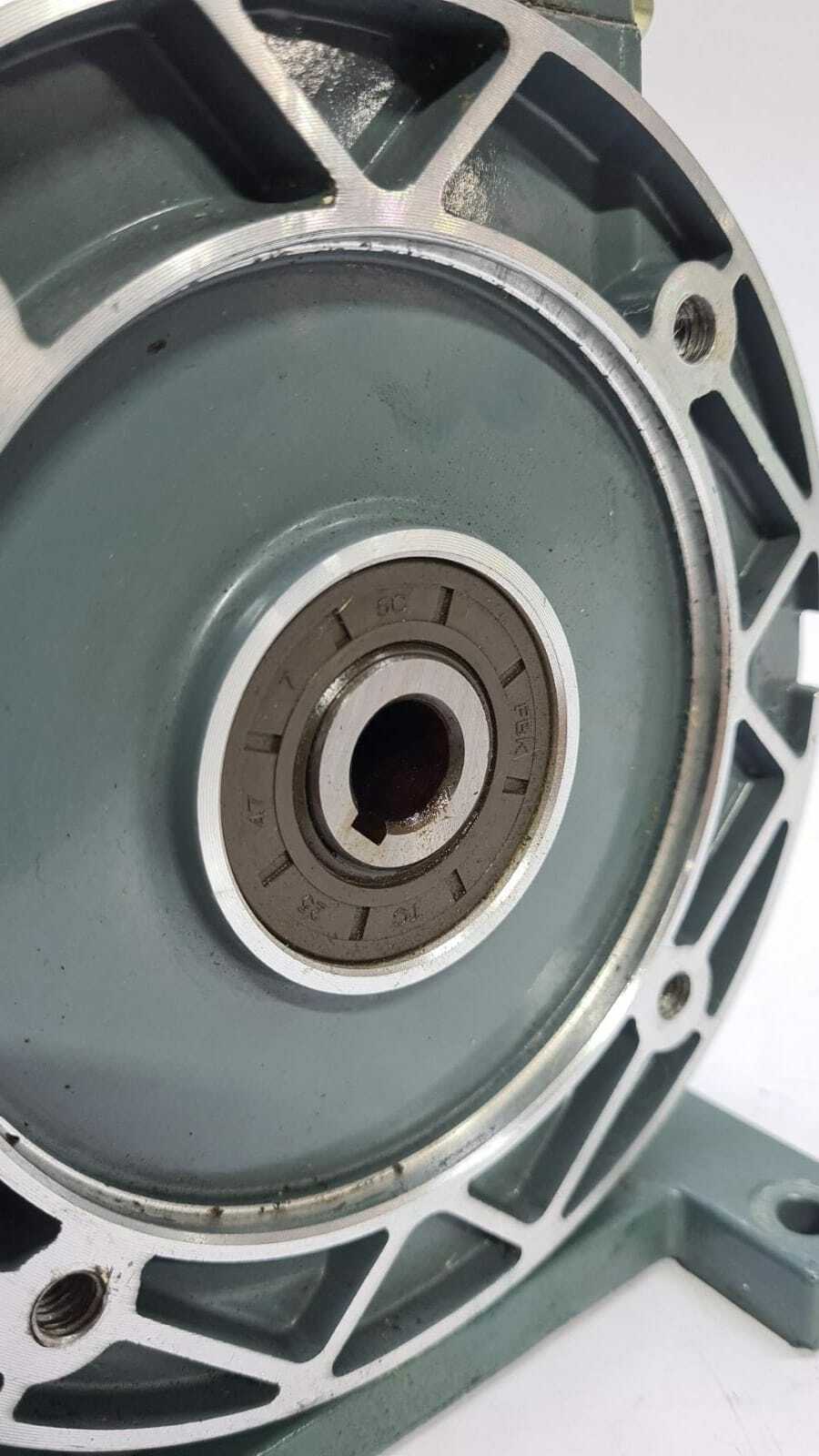 STEPLESS SPEED VARIATOR UDL 0.37 200-1000 RPM 0.37 kW 3-6 Nm Motor