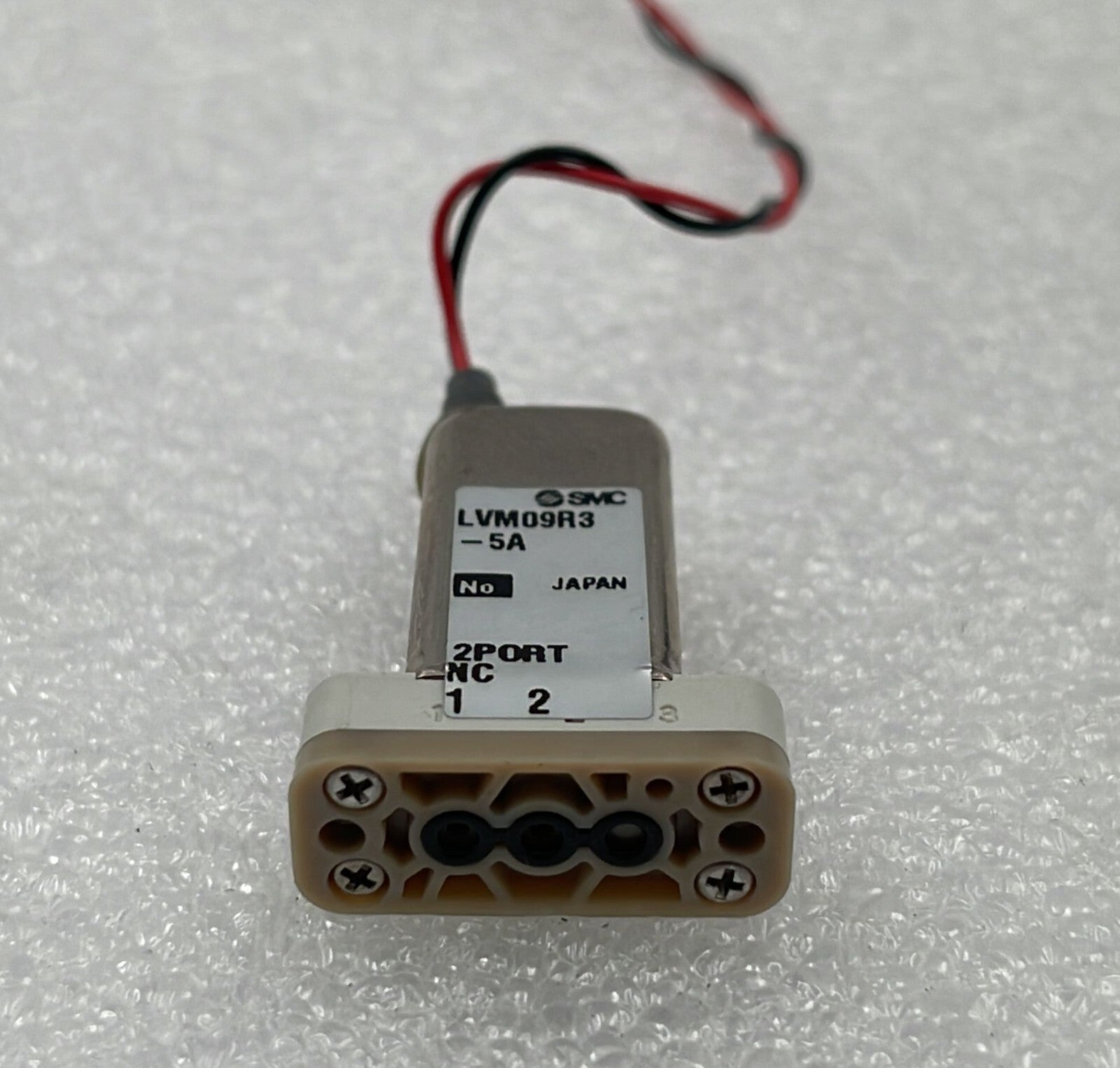 [LOT OF 7] SMC LVM09R3-5A  CHEMICAL VALVE 2 PORT