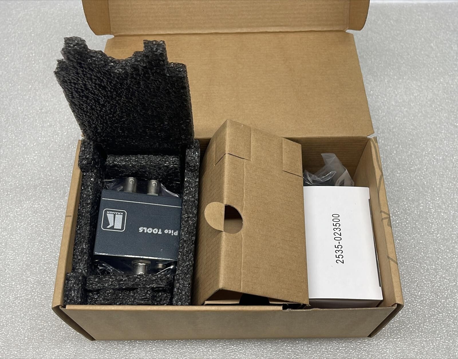 NEW - KRAMER PT-102VN  Composite Video Distribution Amplifier P/N 90-102090