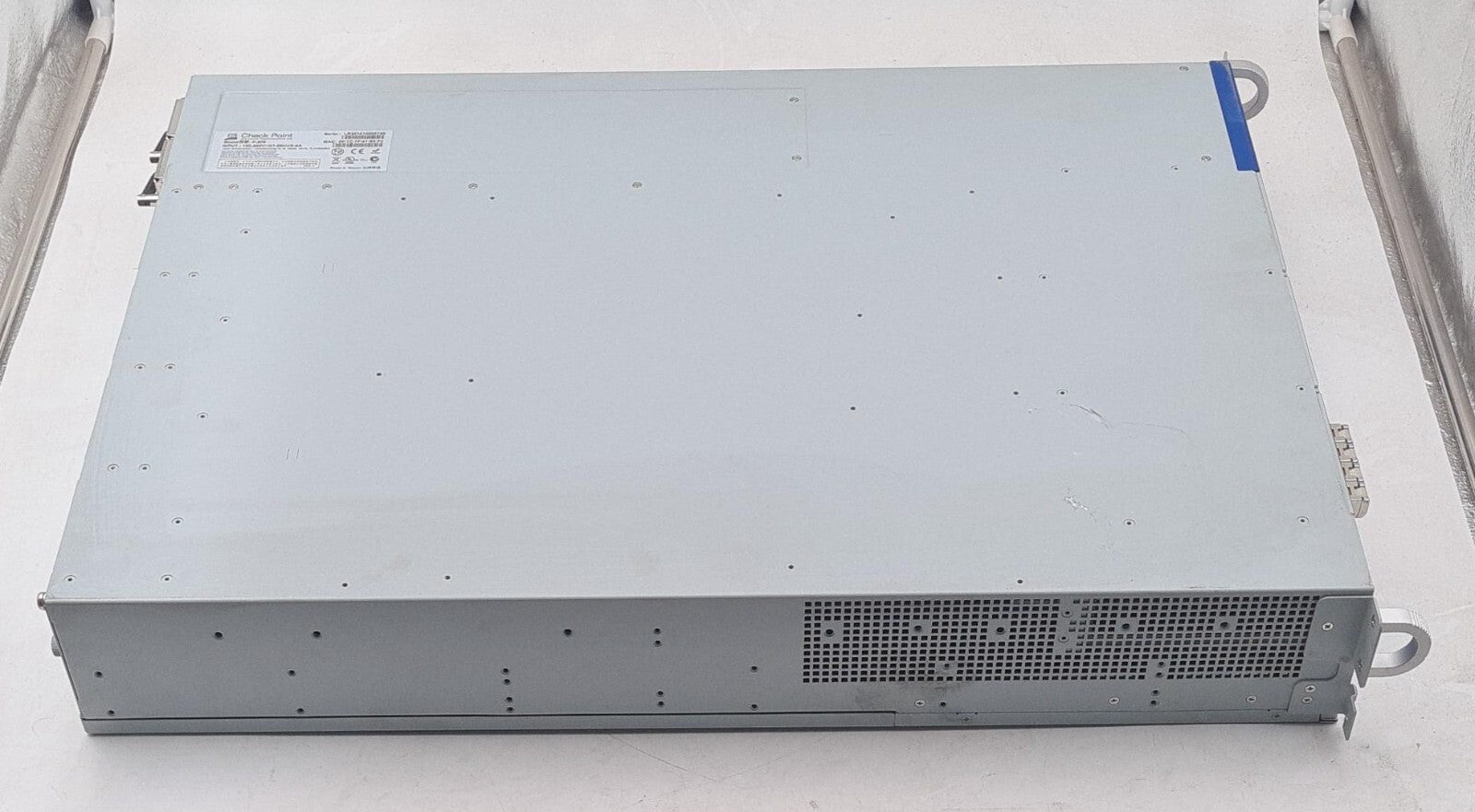 CheckPoint Software Switch P-370 13500 W/ 3* Modules 2* 500GB + 4* SFP+